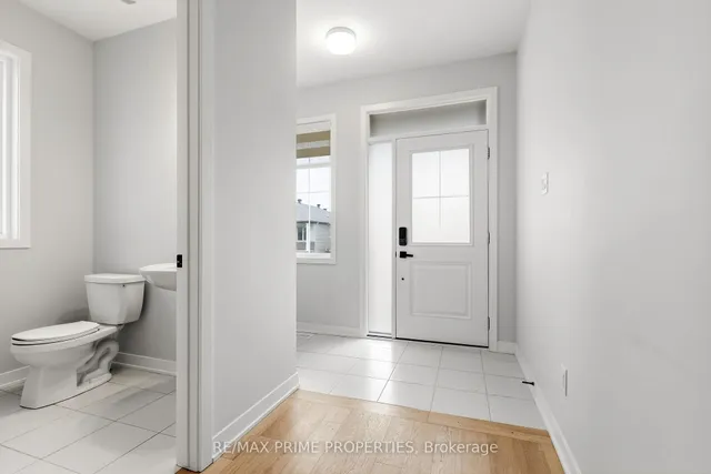 222 Douglas Hardie St, North Grenville 3