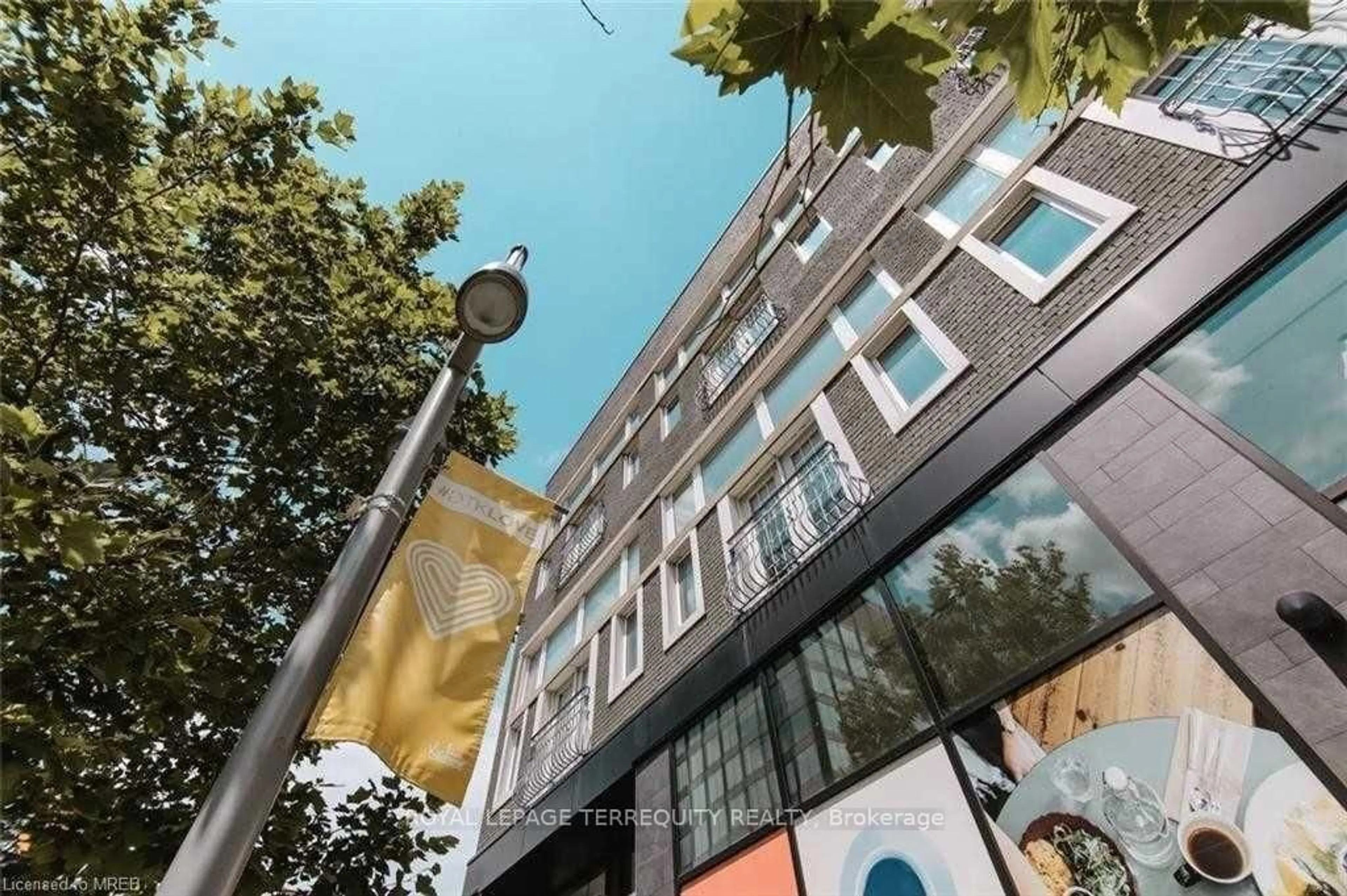 Unknown for 276 King St #301, Waterloo Ontario N2G 1B6