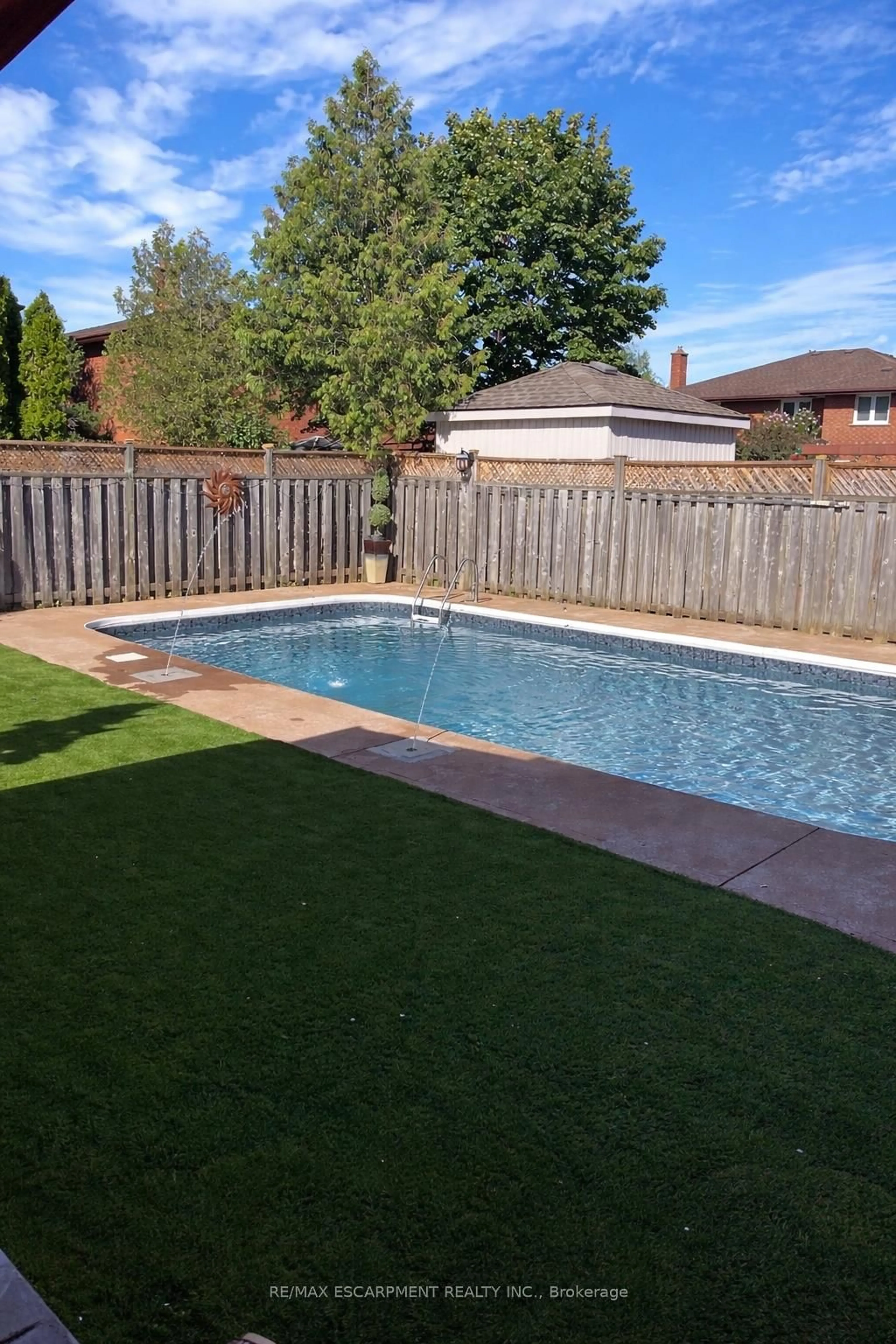Pool for 41 Candor Cres, Hamilton Ontario L8E 4X6