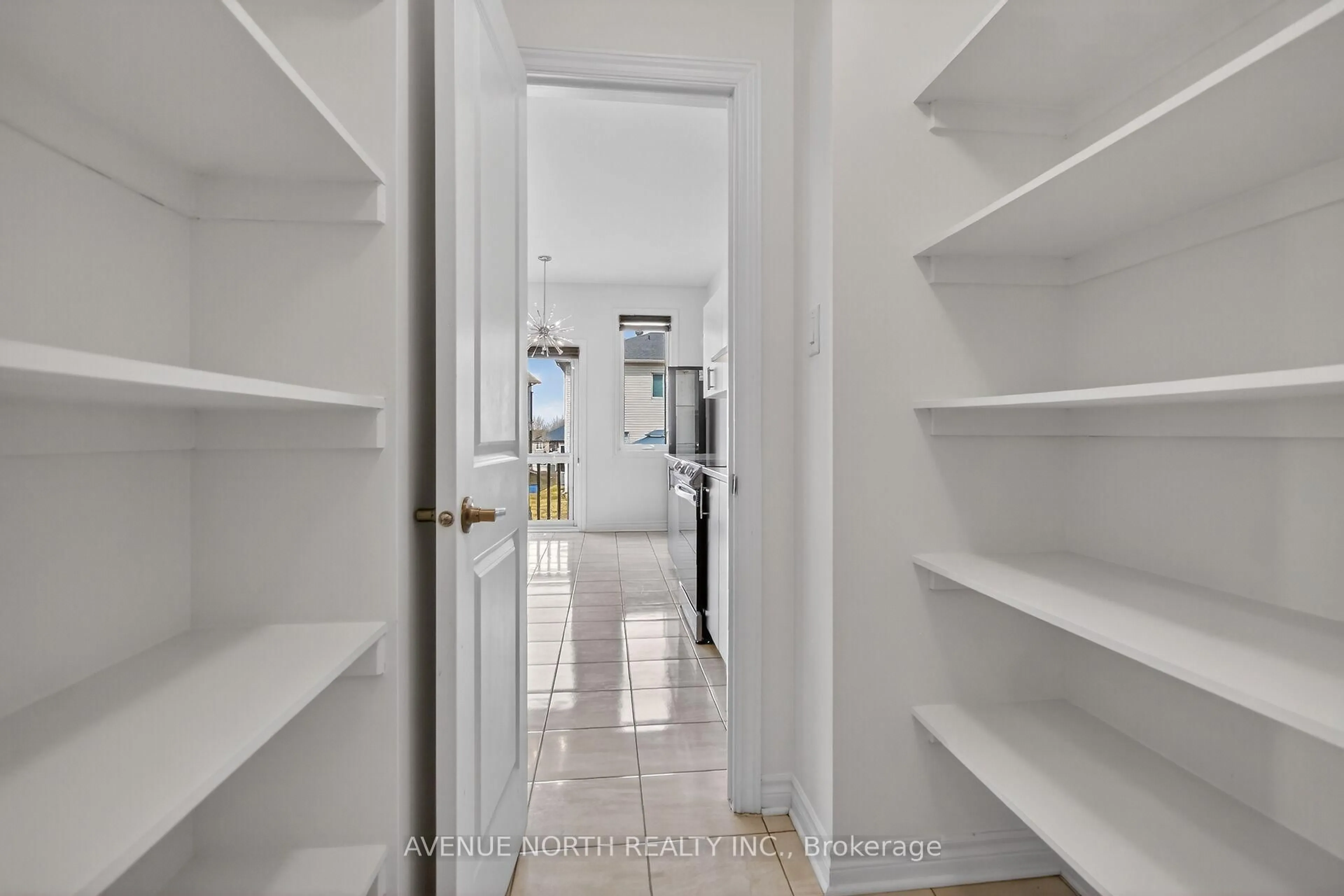 Unknown for 110 Dun Skipper Dr, Ottawa Ontario K1X 0G1