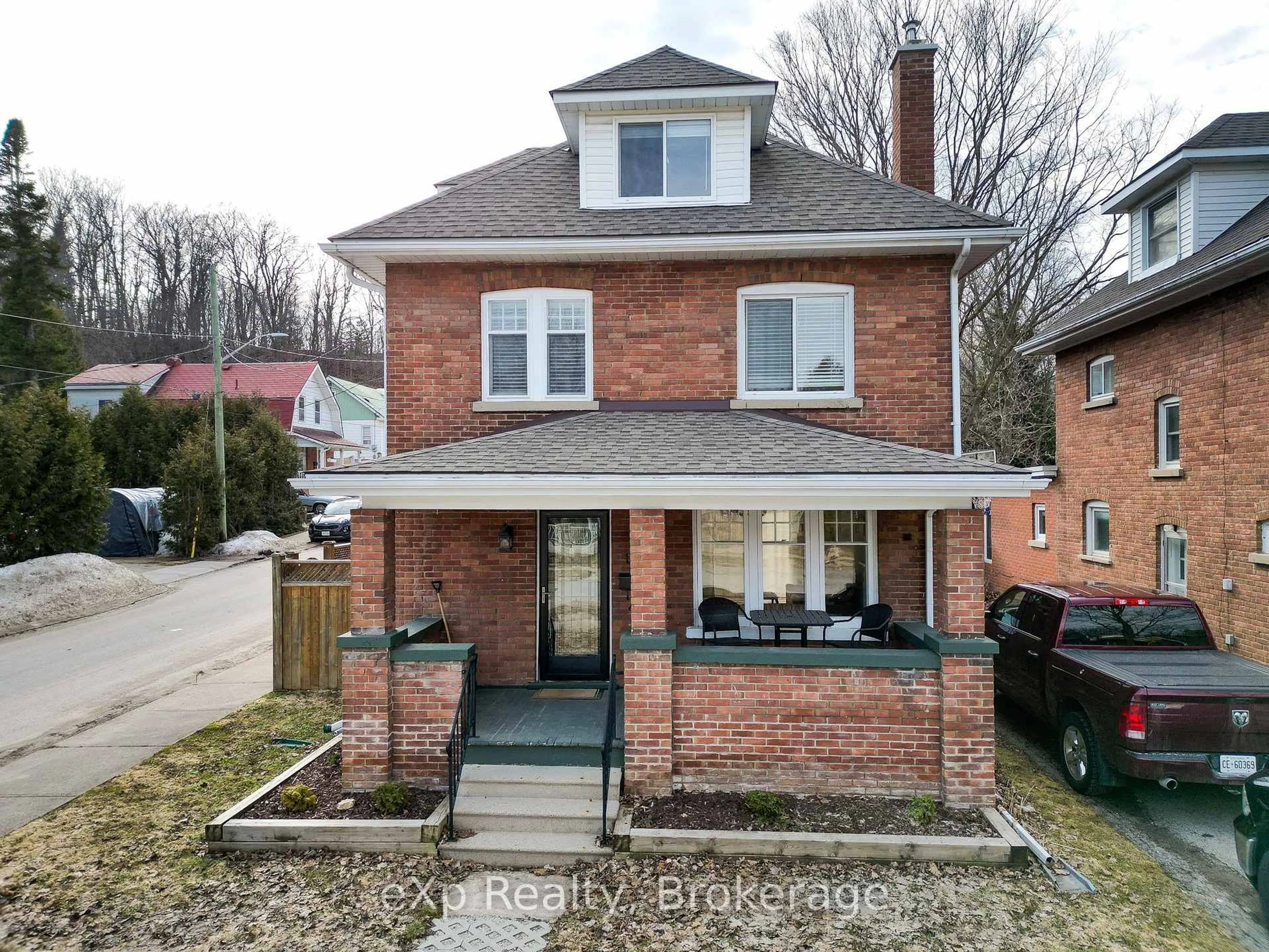Home with brick exterior material, street for 1144 4th Avenue W, Owen Sound Ontario N4K 4W4