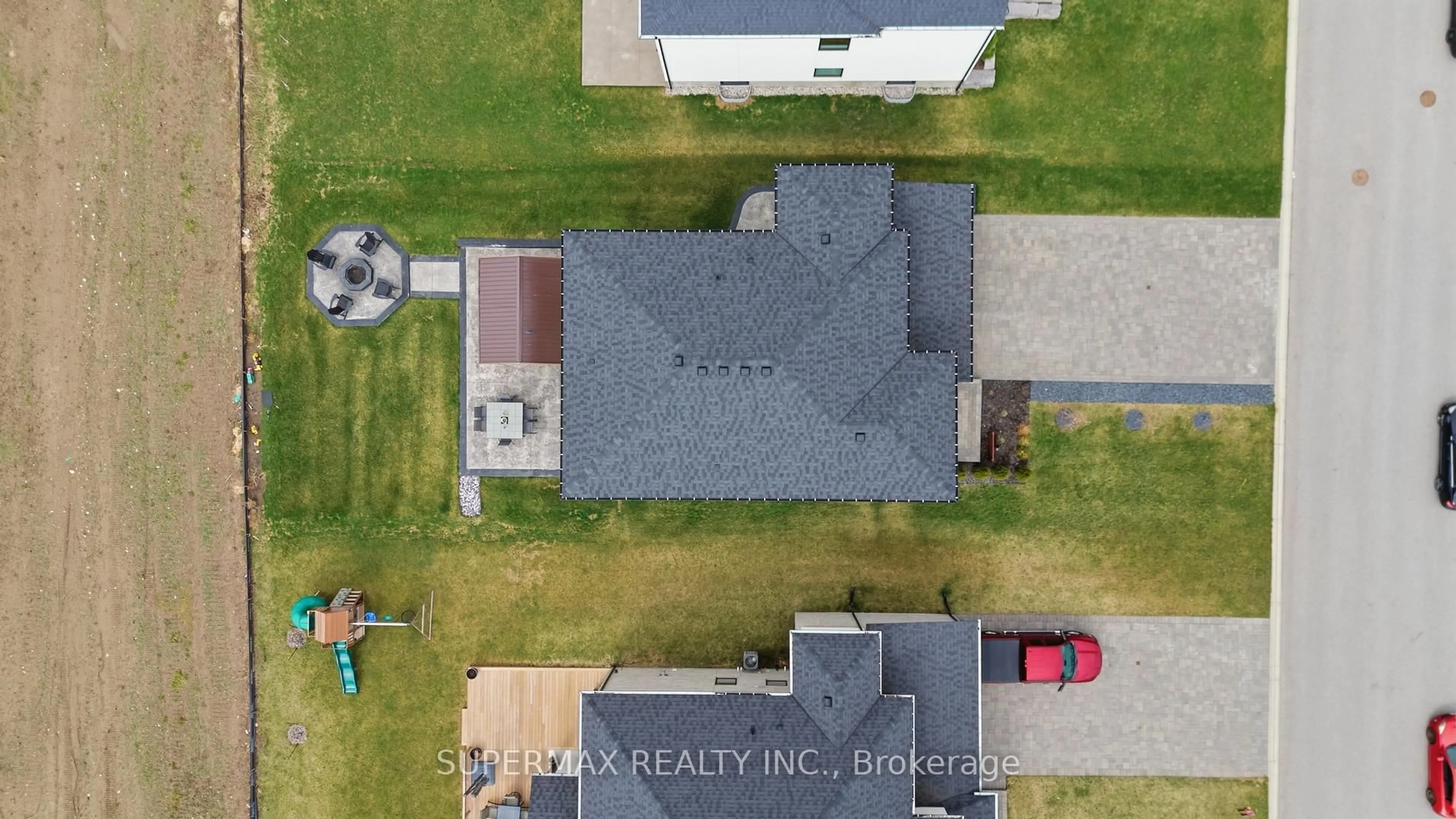 A pic from outside/outdoor area/front of a property/back of a property/a pic from drone, building for 57 CRESTVIEW Dr, Middlesex Centre Ontario N0L 1R0