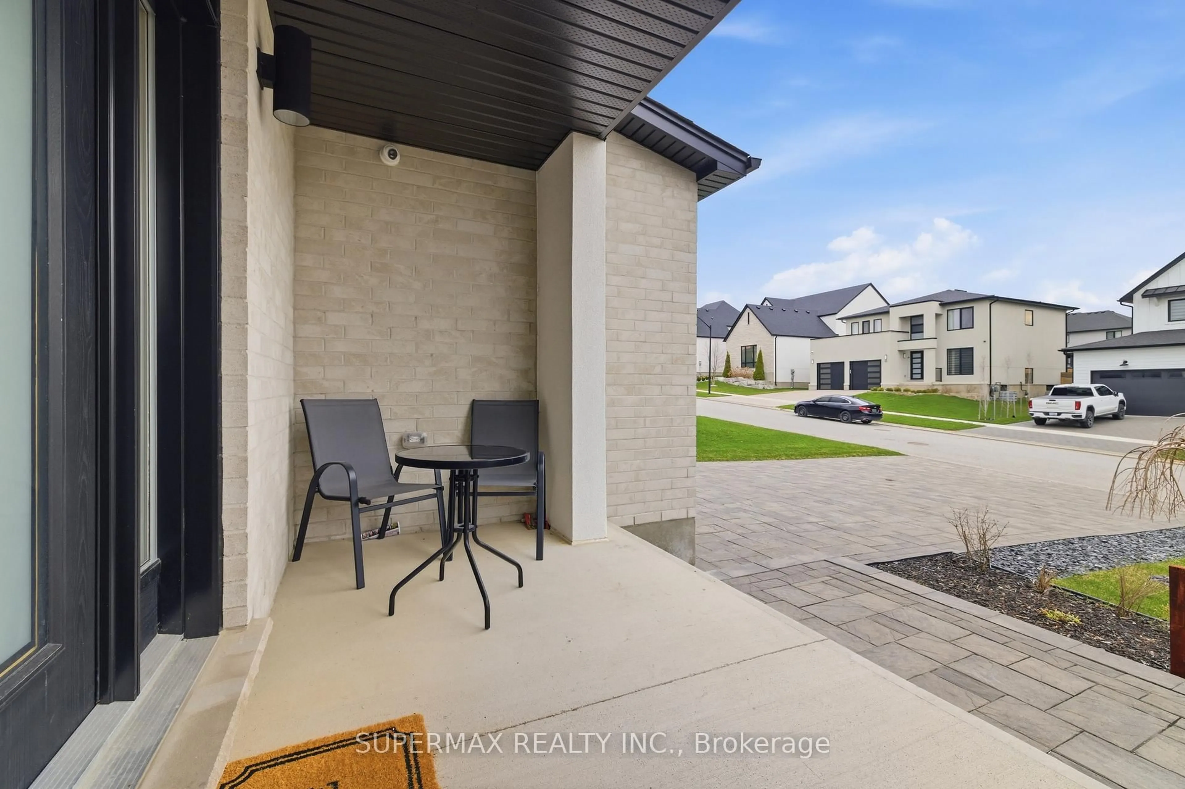 Patio, street for 57 CRESTVIEW Dr, Middlesex Centre Ontario N0L 1R0