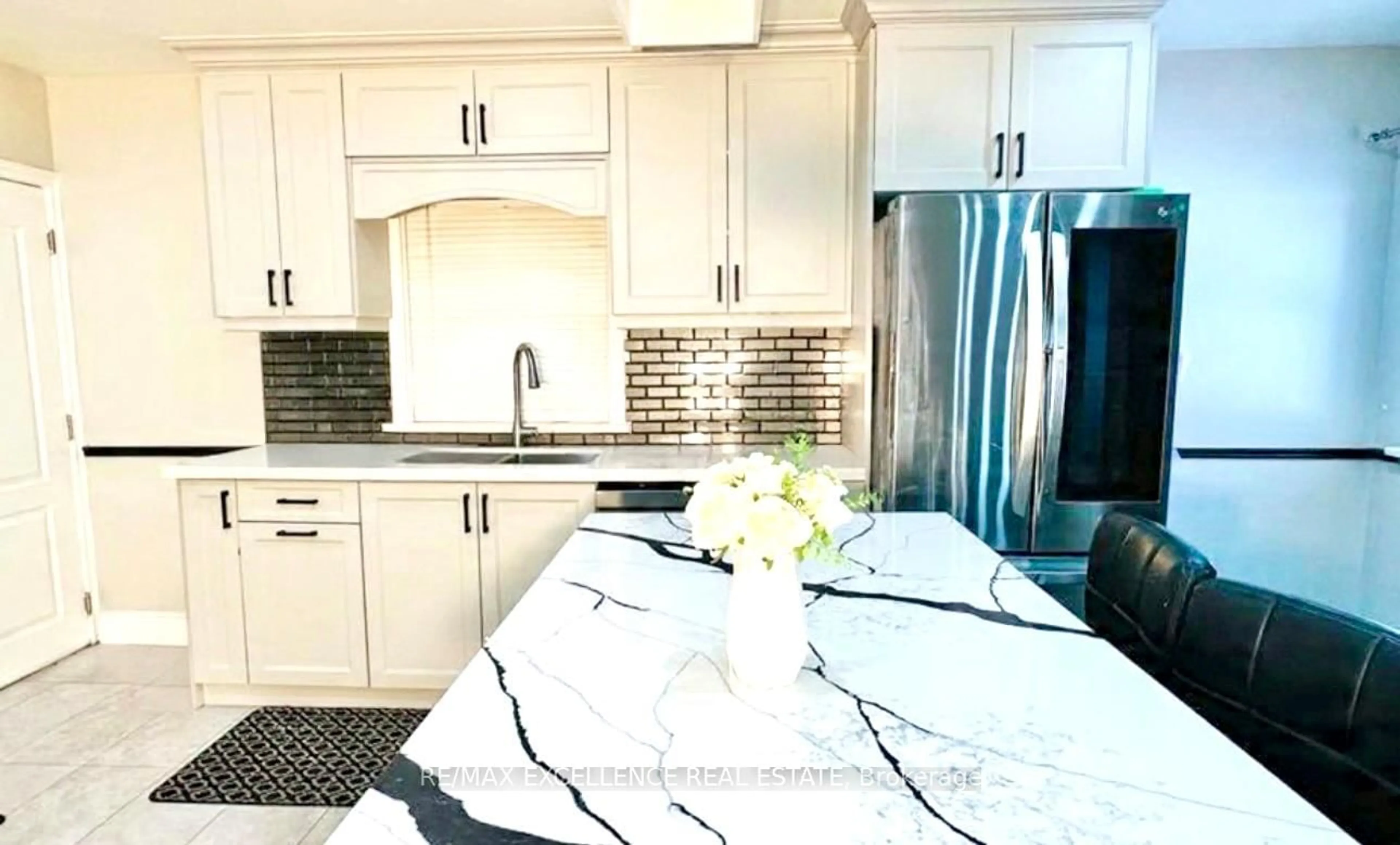 Contemporary kitchen, ceramic/tile floor for 35 Siebert Ave, Kitchener Ontario N2C 2A5