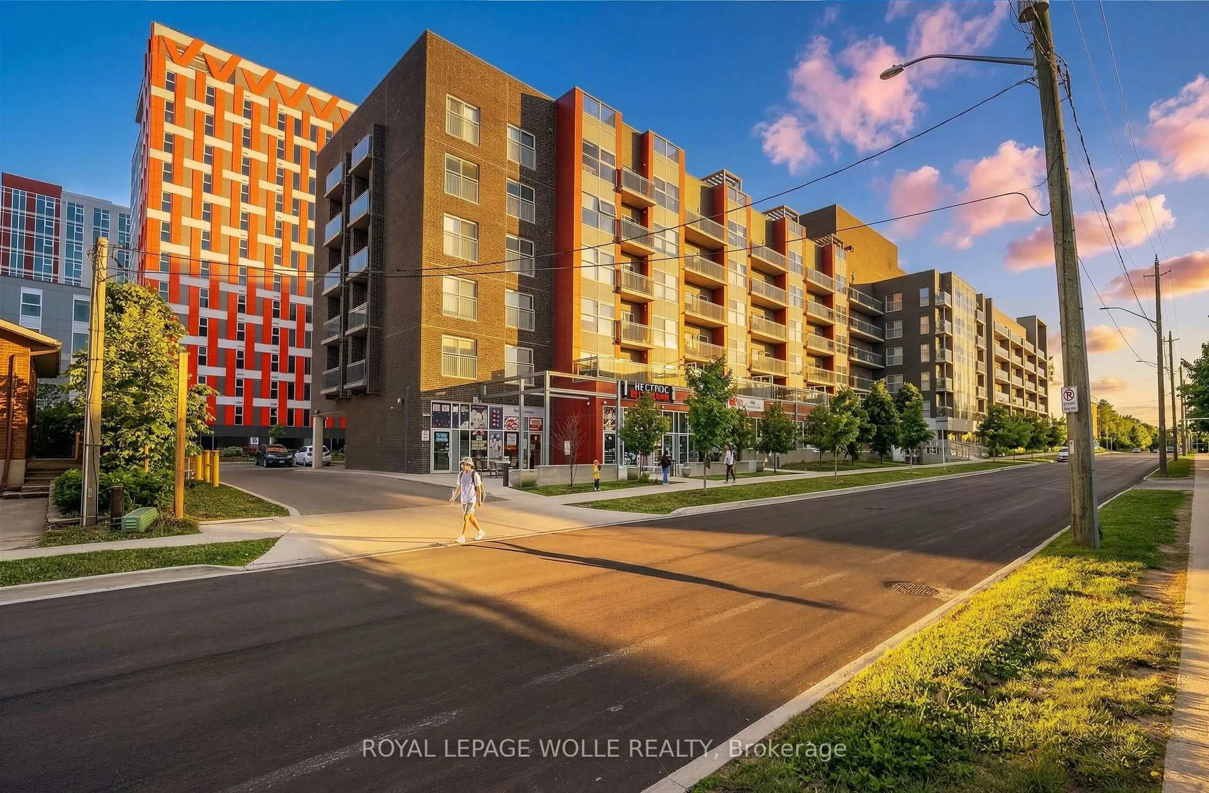 Unknown for 251 Hemlock St #201, Waterloo Ontario N2L 0H2