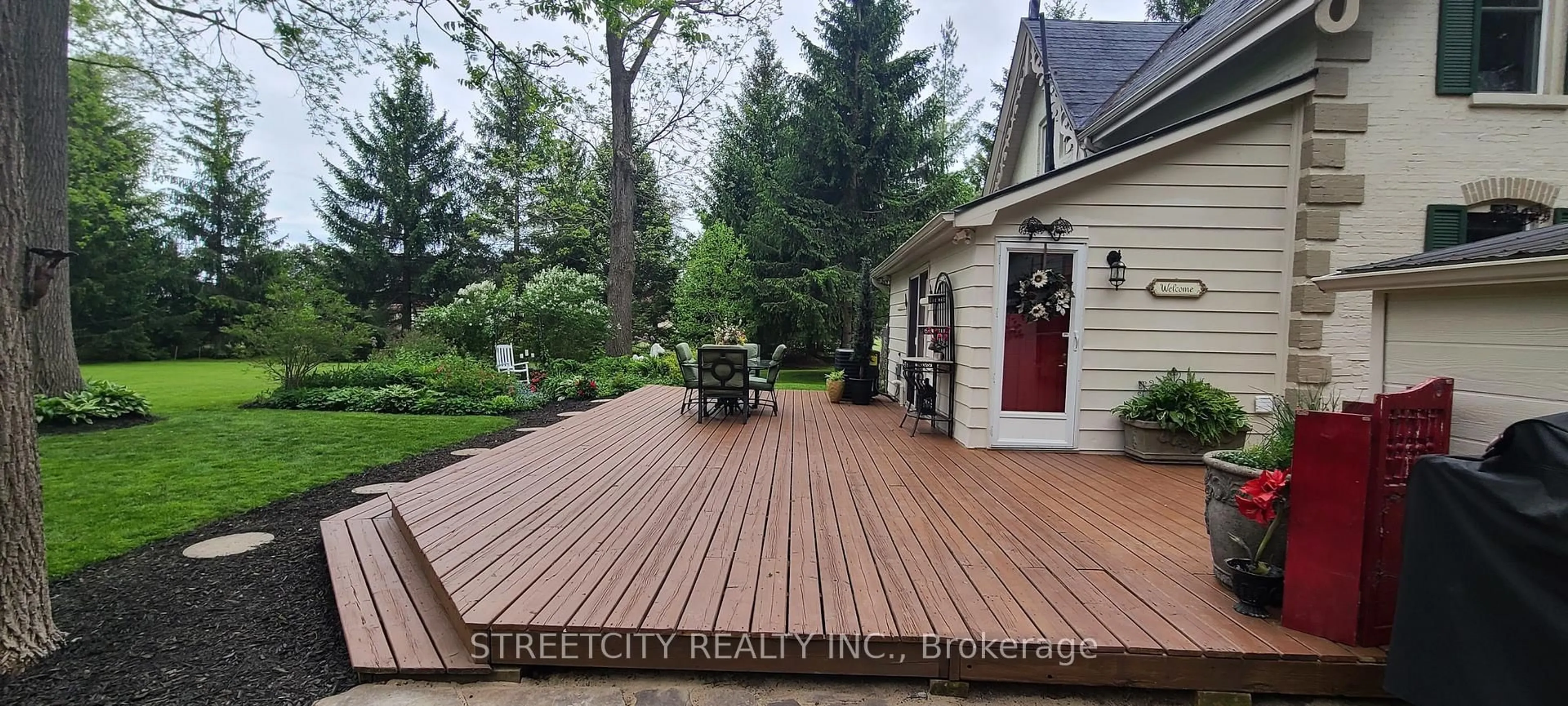 Unknown for 38803 Talbot Line, Southwold Ontario N5P 3T2