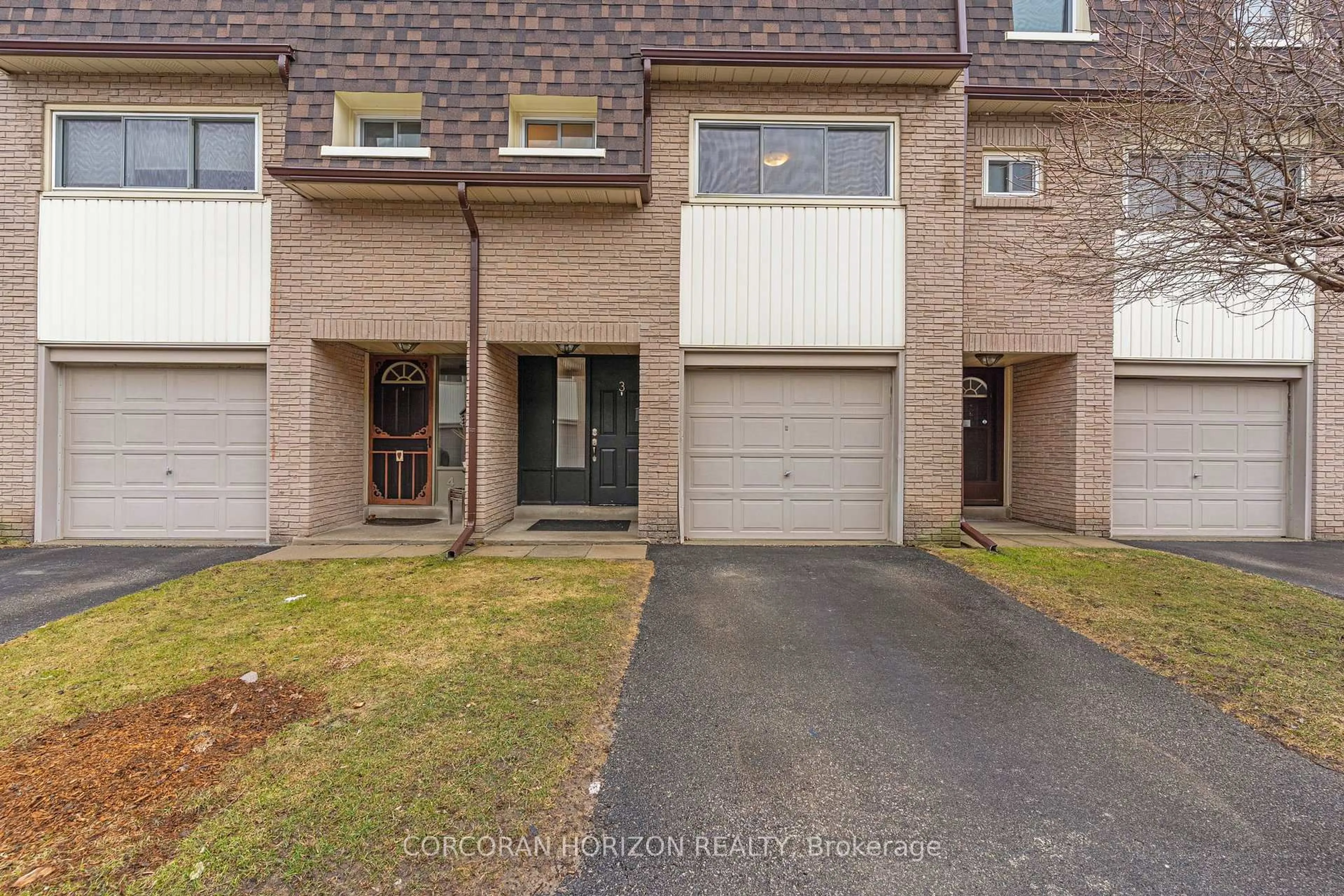 A pic from outside/outdoor area/front of a property/back of a property/a pic from drone, street for 230 Blair Rd #3, Cambridge Ontario N1S 2J8