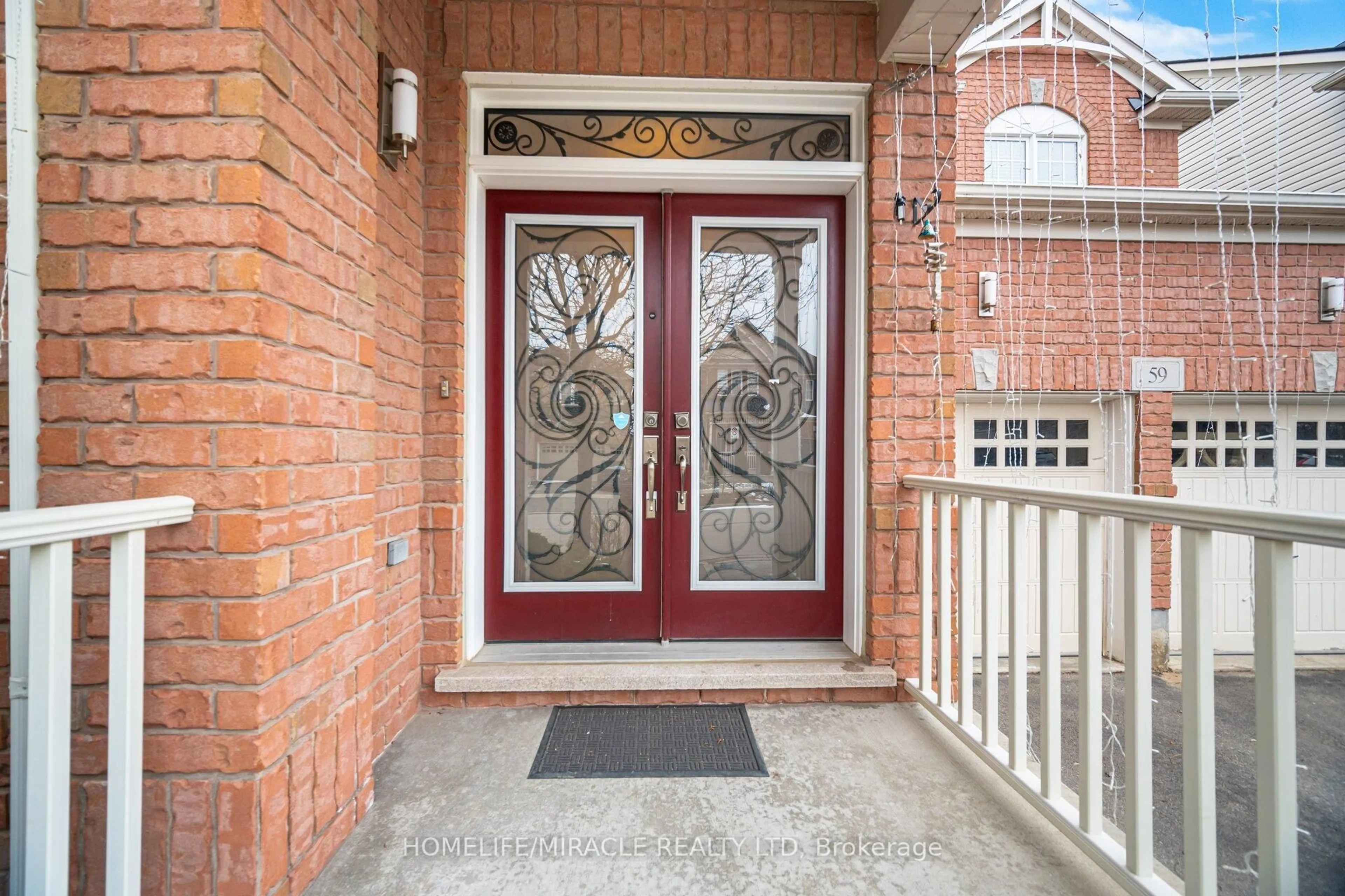 Indoor entryway for 59 Apple Dr, Cambridge Ontario N3C 0E7
