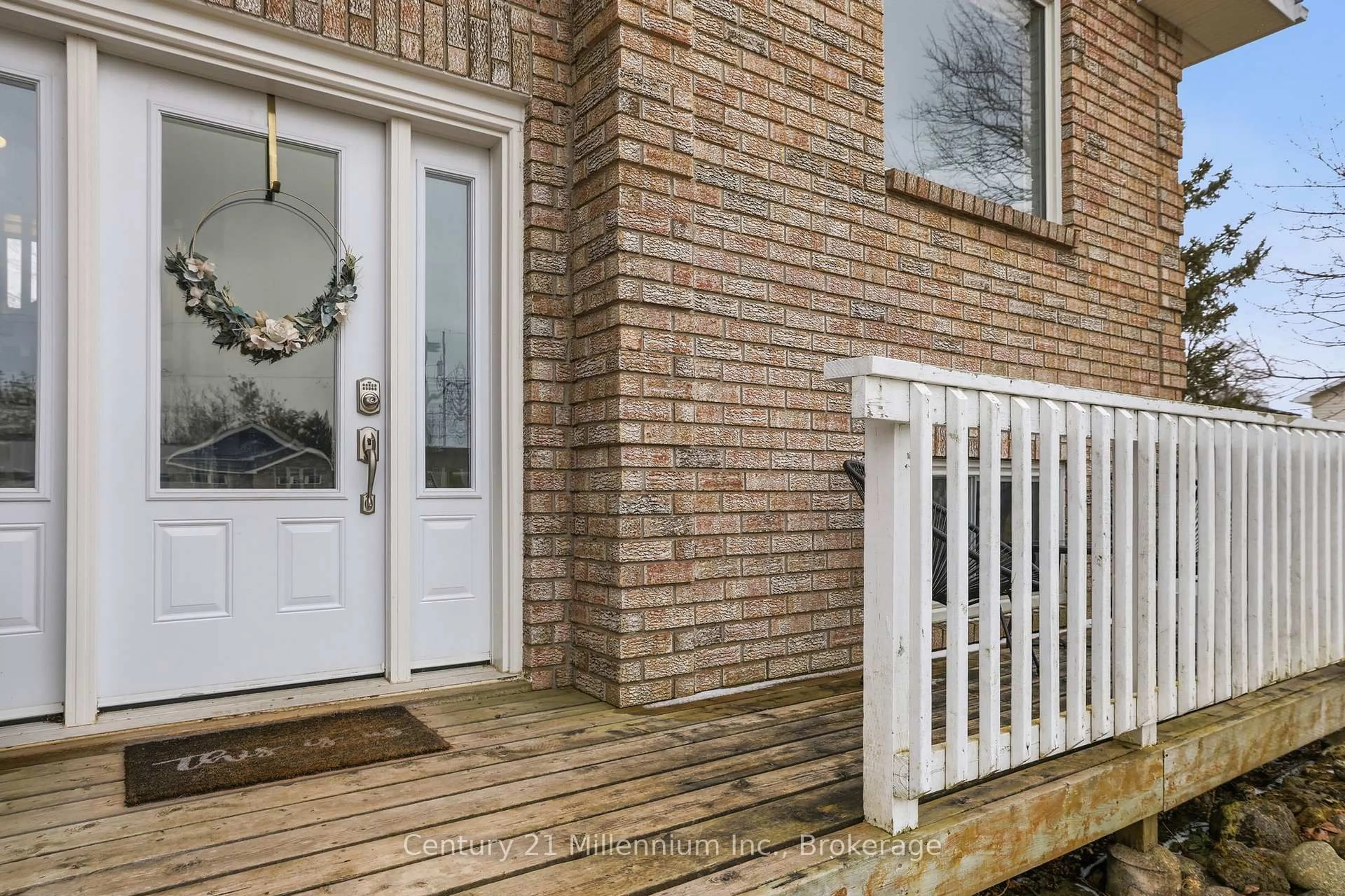 Indoor entryway for 170 John St, Grey Highlands Ontario N0C 1C0