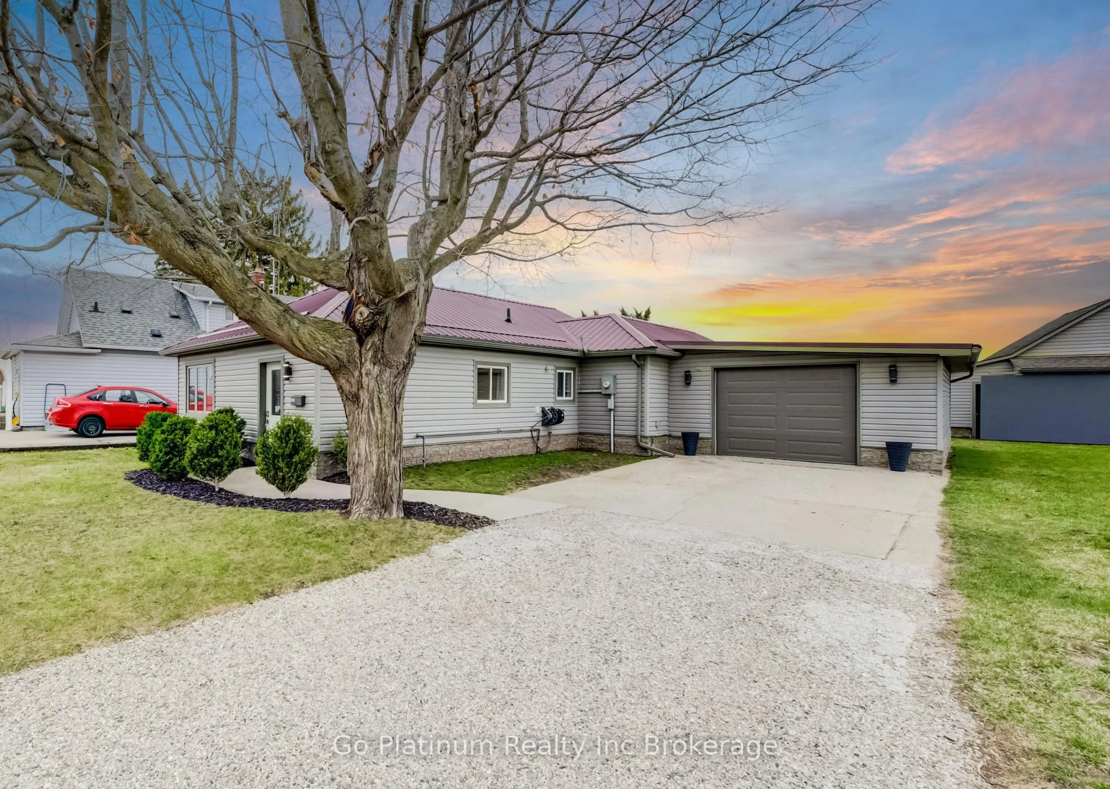 A pic from outside/outdoor area/front of a property/back of a property/a pic from drone, street for 9028 Plank Rd, Bayham Ontario N0J 1Y0