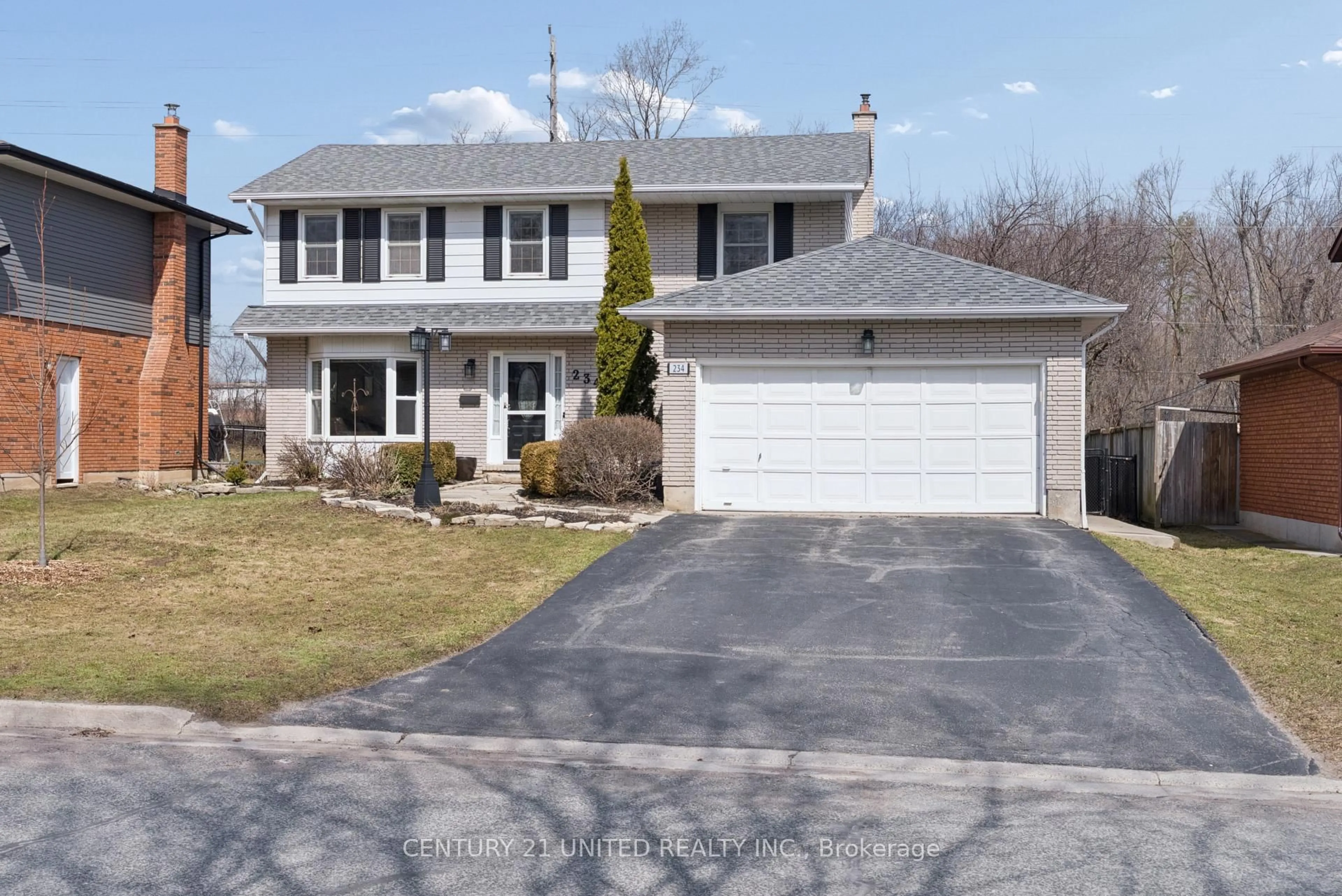 Home with vinyl exterior material, street for 234 Ridgewood Rd, Peterborough Ontario K9J 8A3