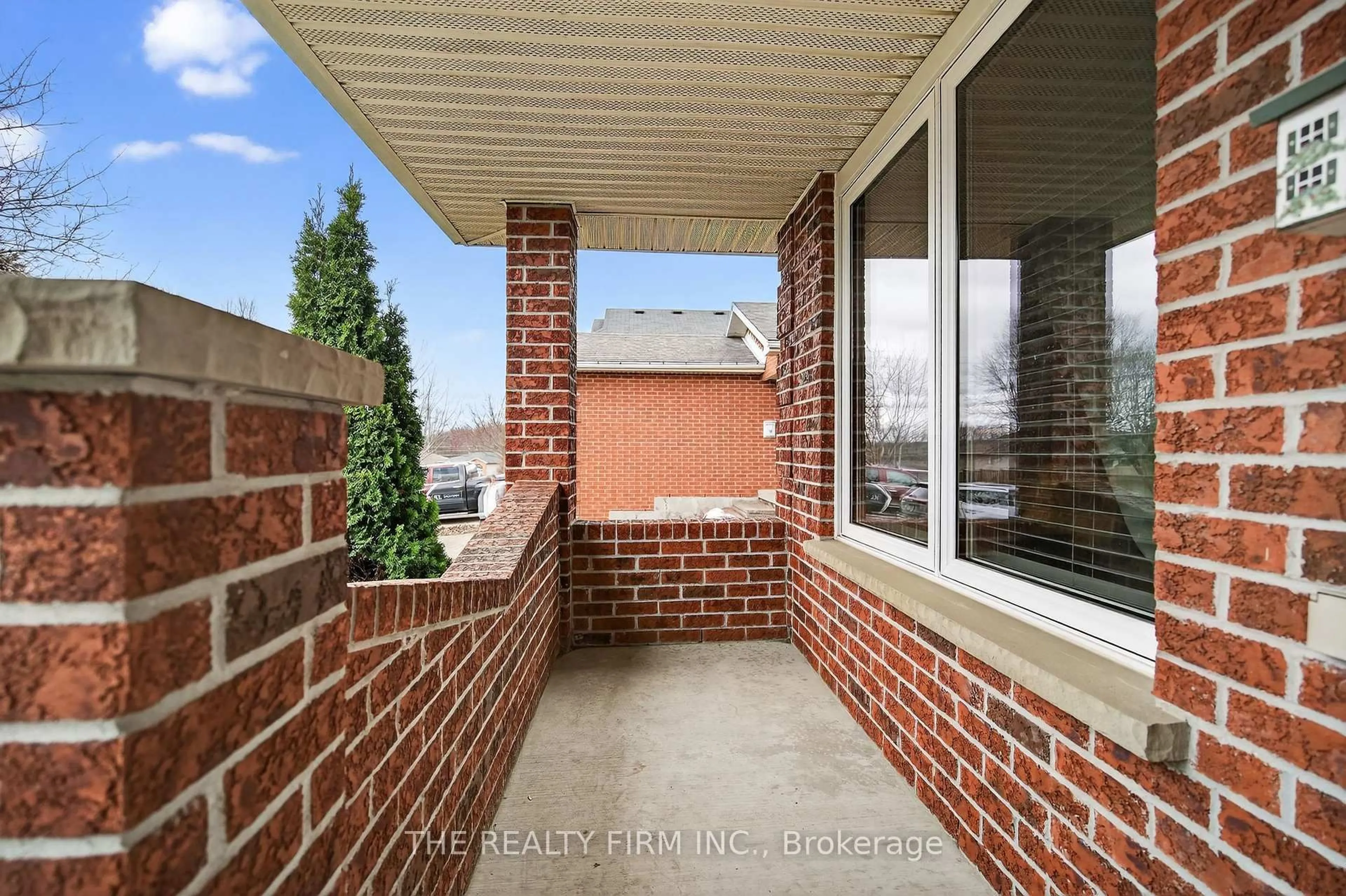 Unknown for 18 Eula White Pl, London South Ontario N5Z 5C2