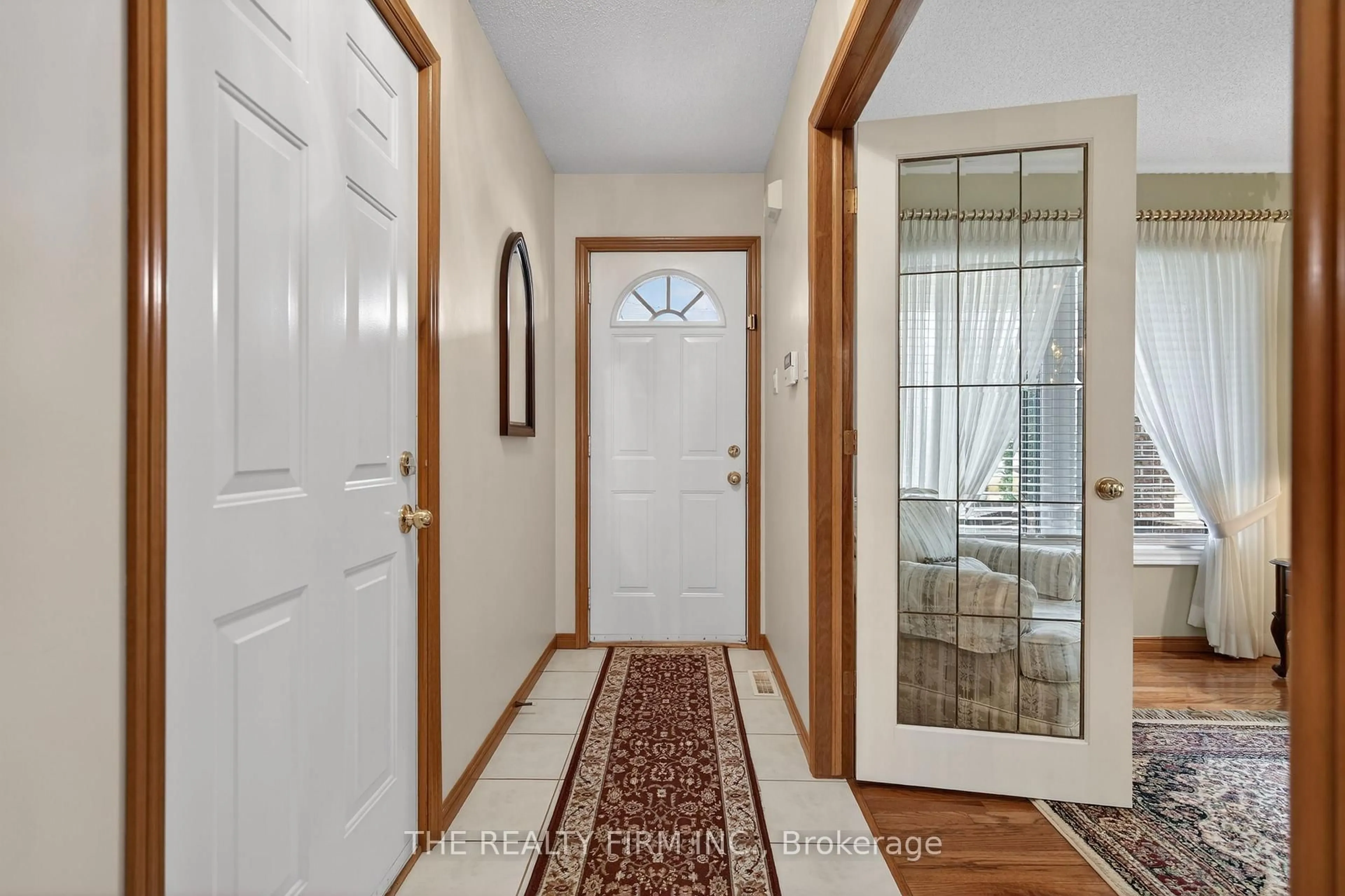 Indoor entryway for 18 Eula White Pl, London South Ontario N5Z 5C2