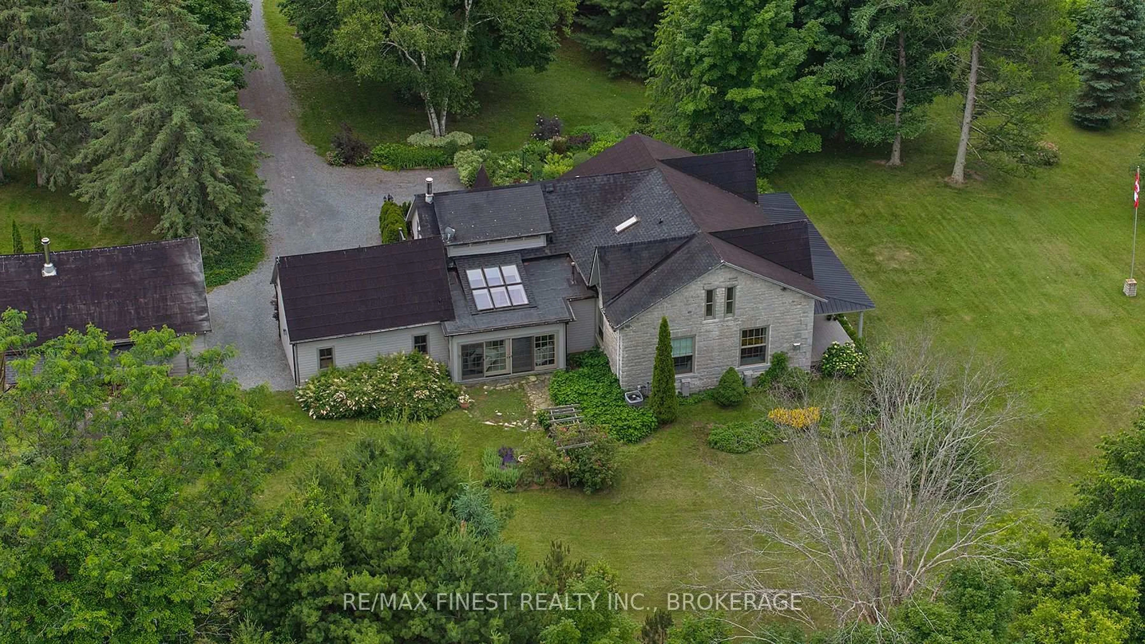 A pic from outside/outdoor area/front of a property/back of a property/a pic from drone, building for 187 SIMMONS Rd, Bissett Creek Ontario K0H 2H0