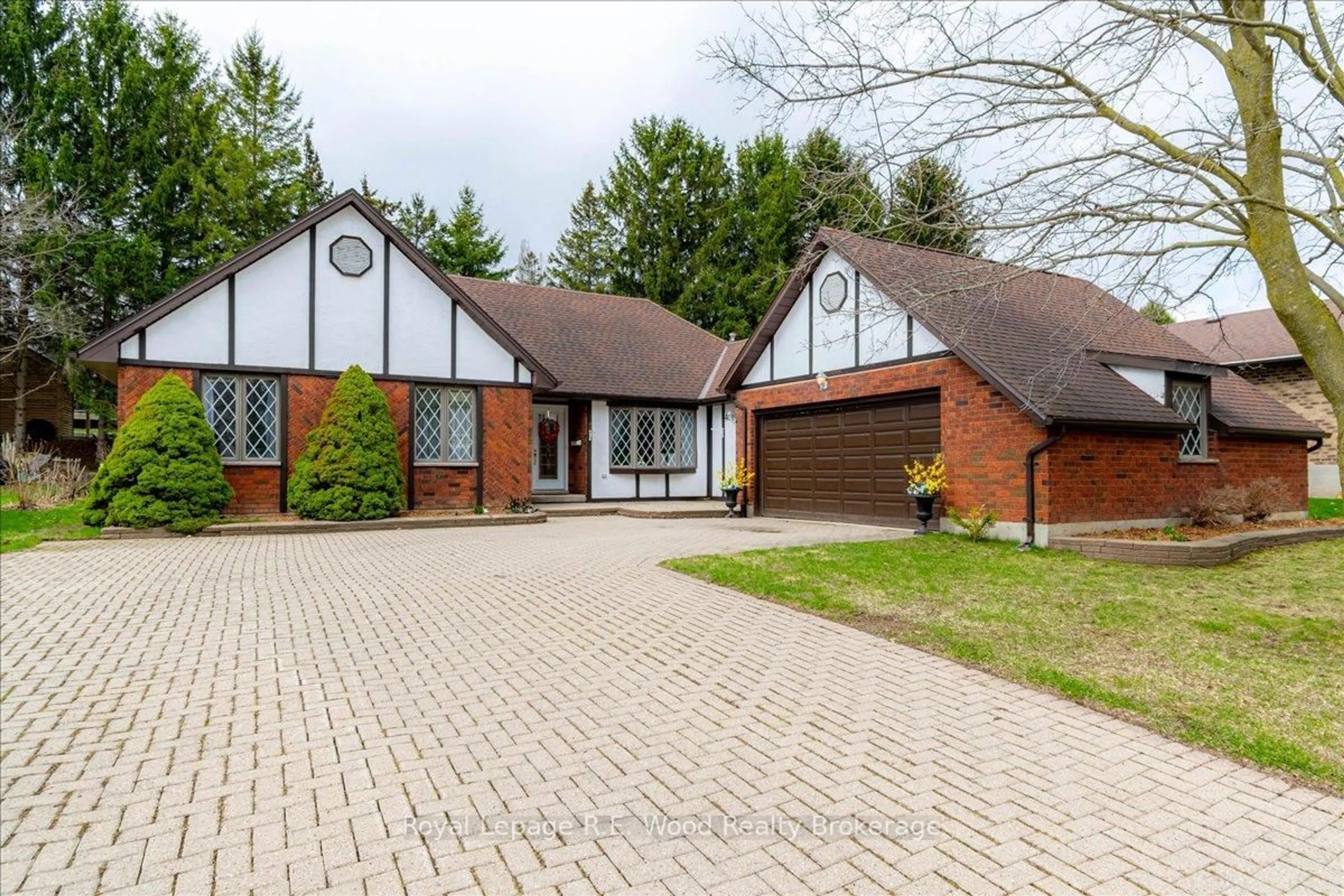 Home with brick exterior material, street for 46 Tanager Dr, Tillsonburg Ontario N4G 5J6