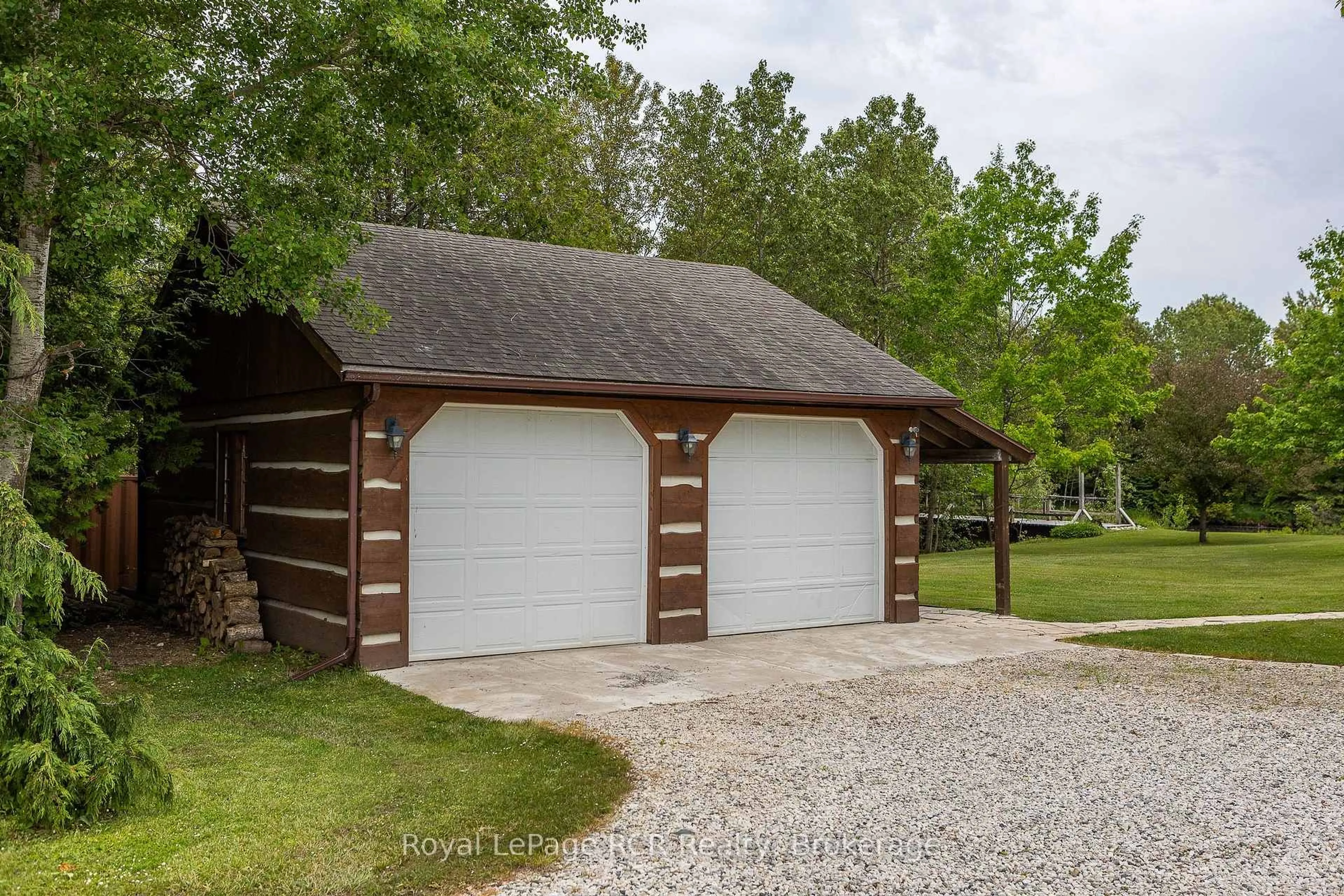 Indoor garage for 552691 Grey Road 23, Southgate Ontario N0G 2A0