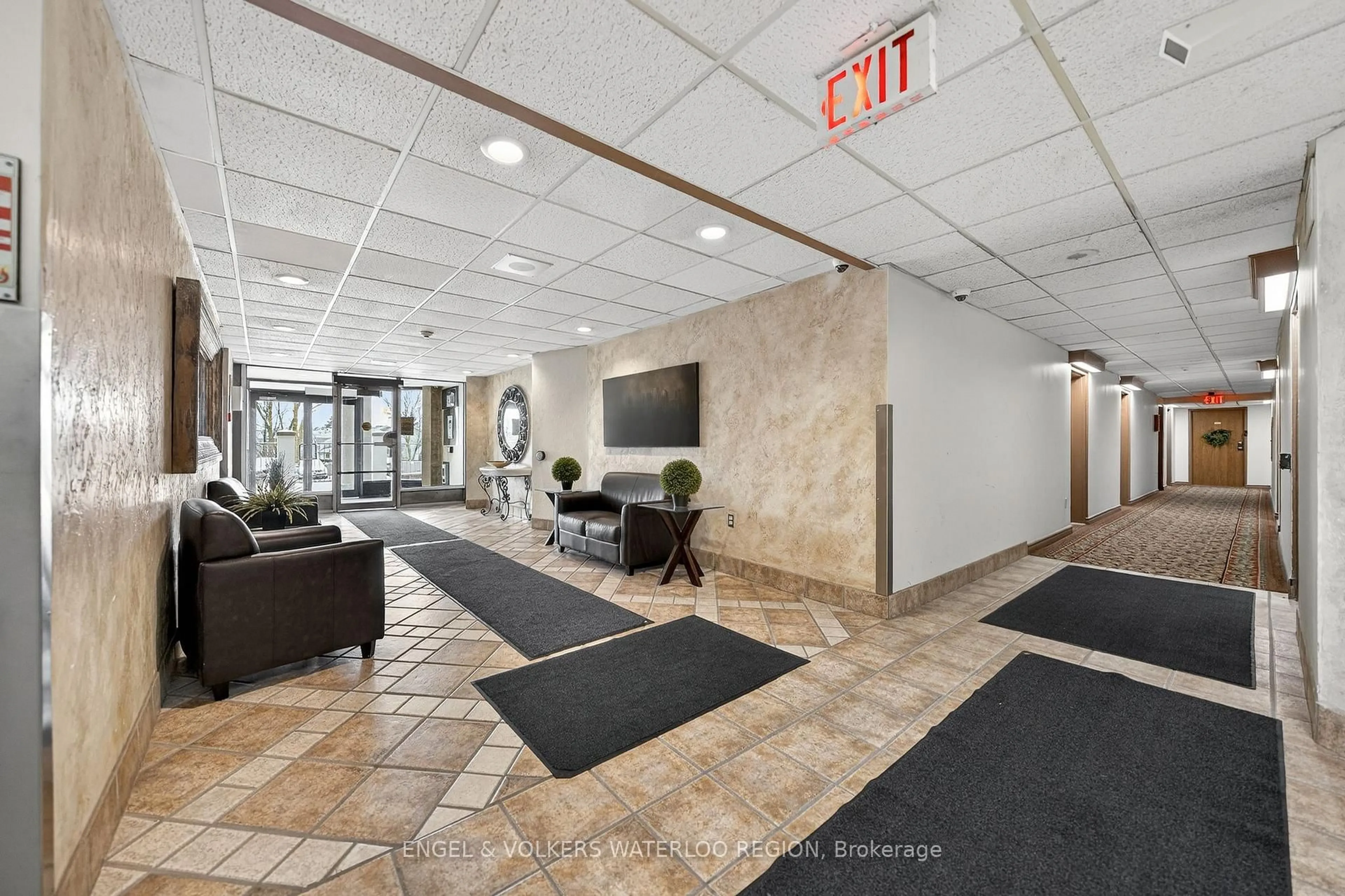 Lobby for 55 Green Valley Dr #1504, Kitchener Ontario N2P 1Z6