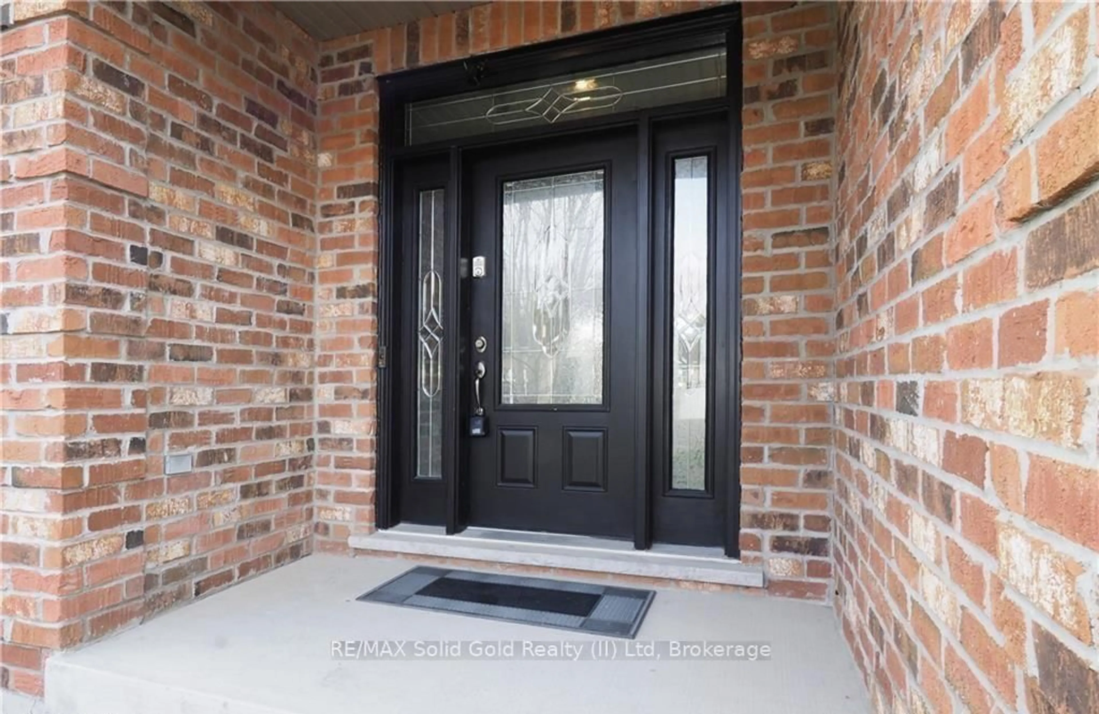 Indoor entryway for 583 Lakeview Dr, Woodstock Ontario N4T 0A5