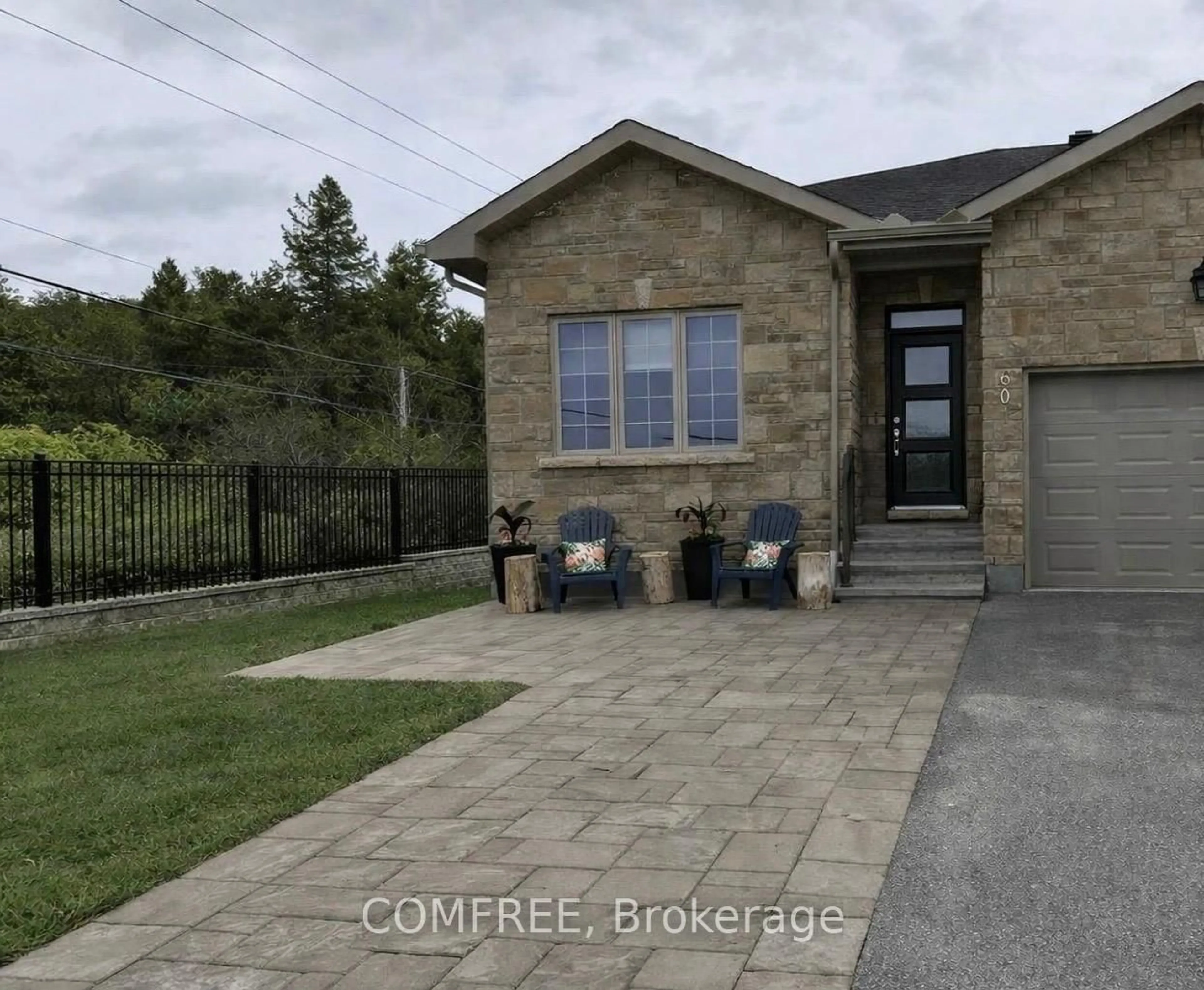Home with brick exterior material, street for 601 Meadowridge Circ, Carp Ontario K0A 1L0
