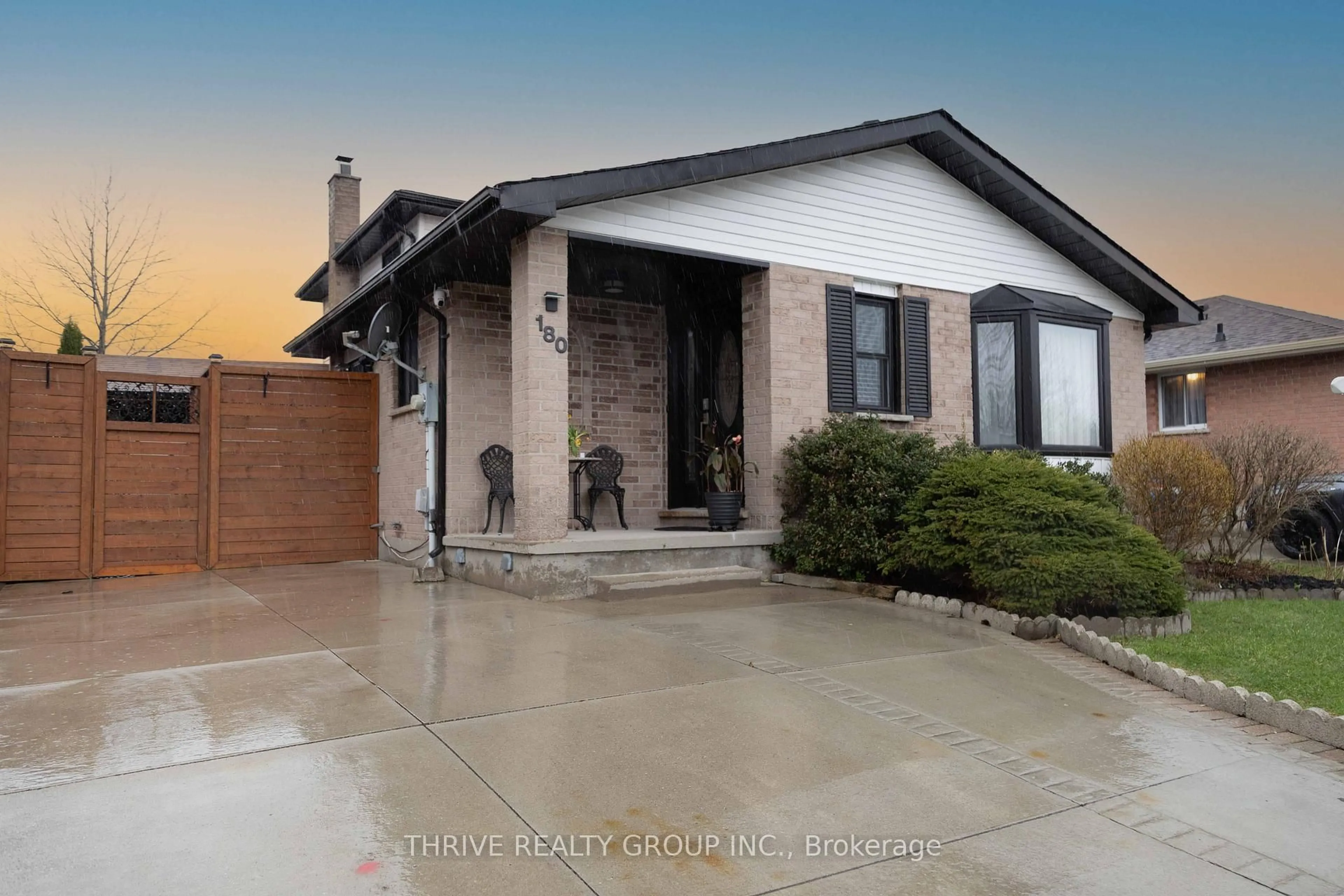 Unknown for 180 Clara Cres, London South Ontario N6E 3H2