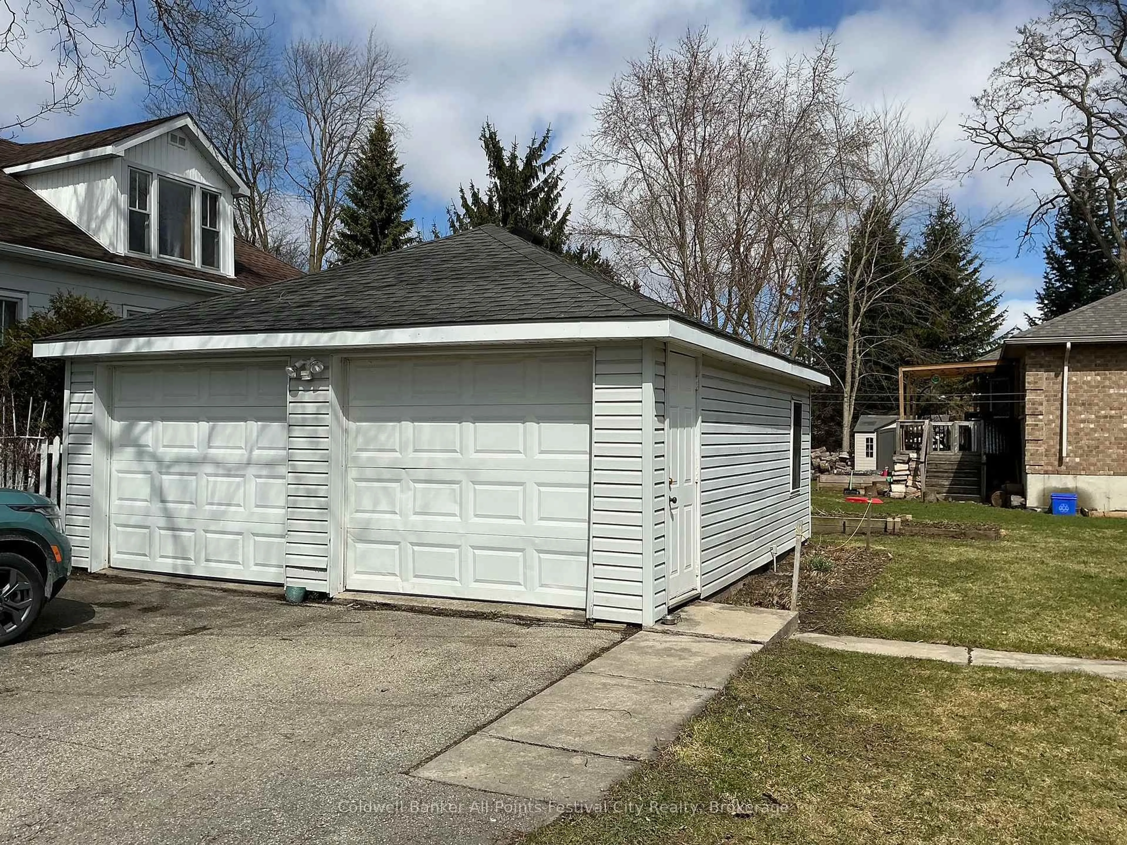 Shed for 148 Wellington St, West Perth Ontario N0K 1N0