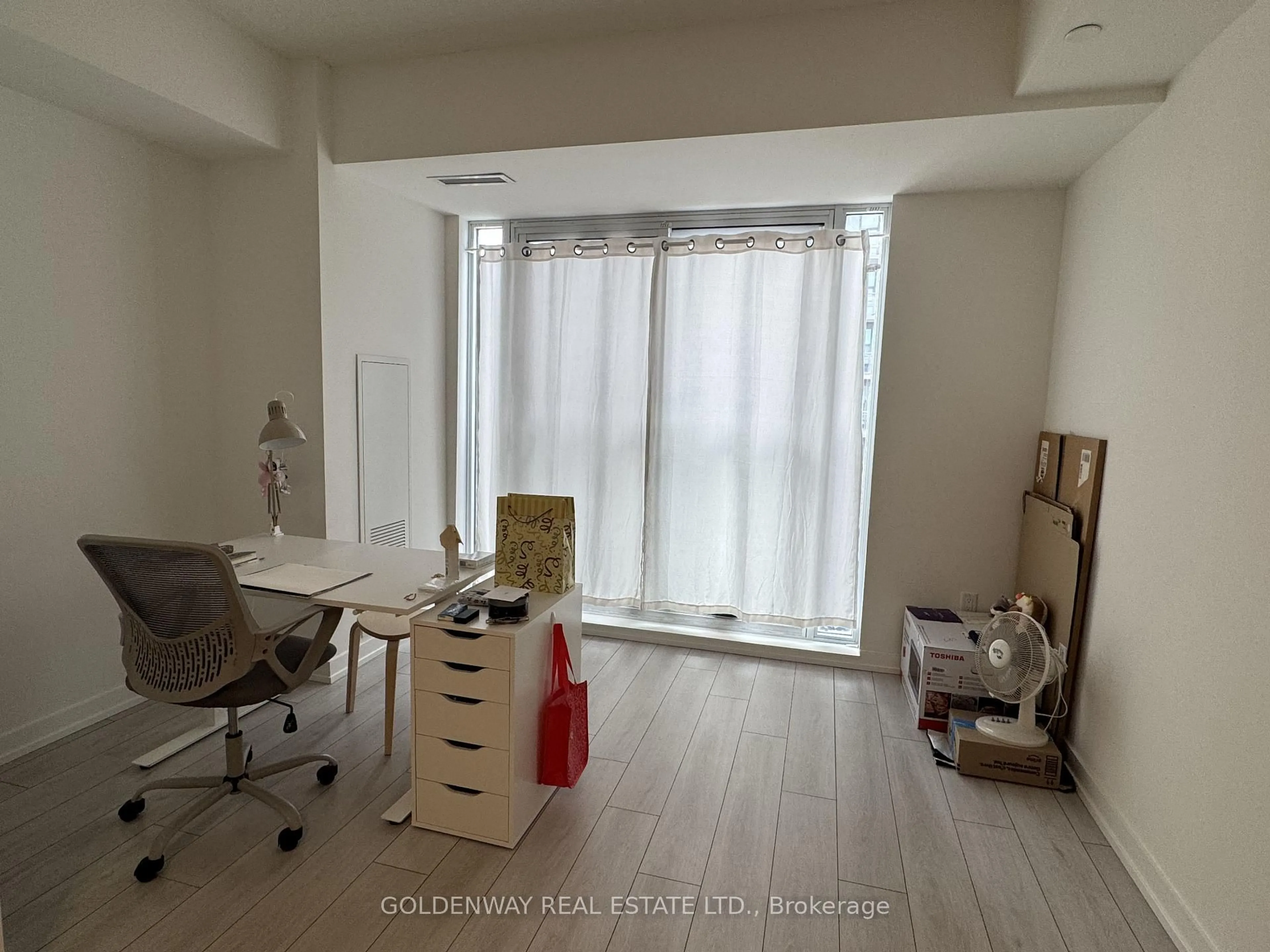 A pic of a room for 55 Duke St #405, Kitchener Ontario N2H 0C9