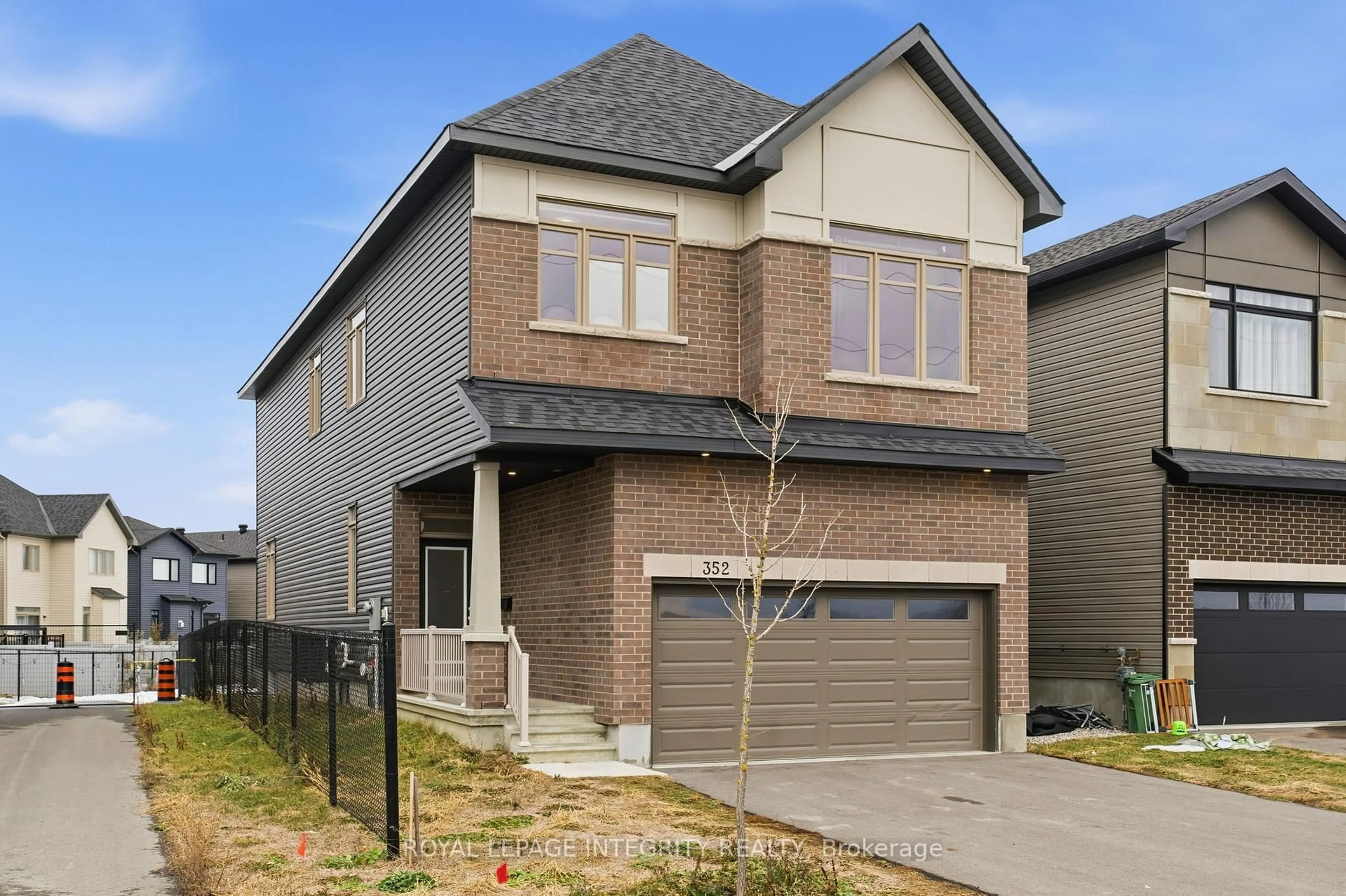 Home with brick exterior material, street for 352 Monticello Ave, Stittsville Ontario K2S 2S5