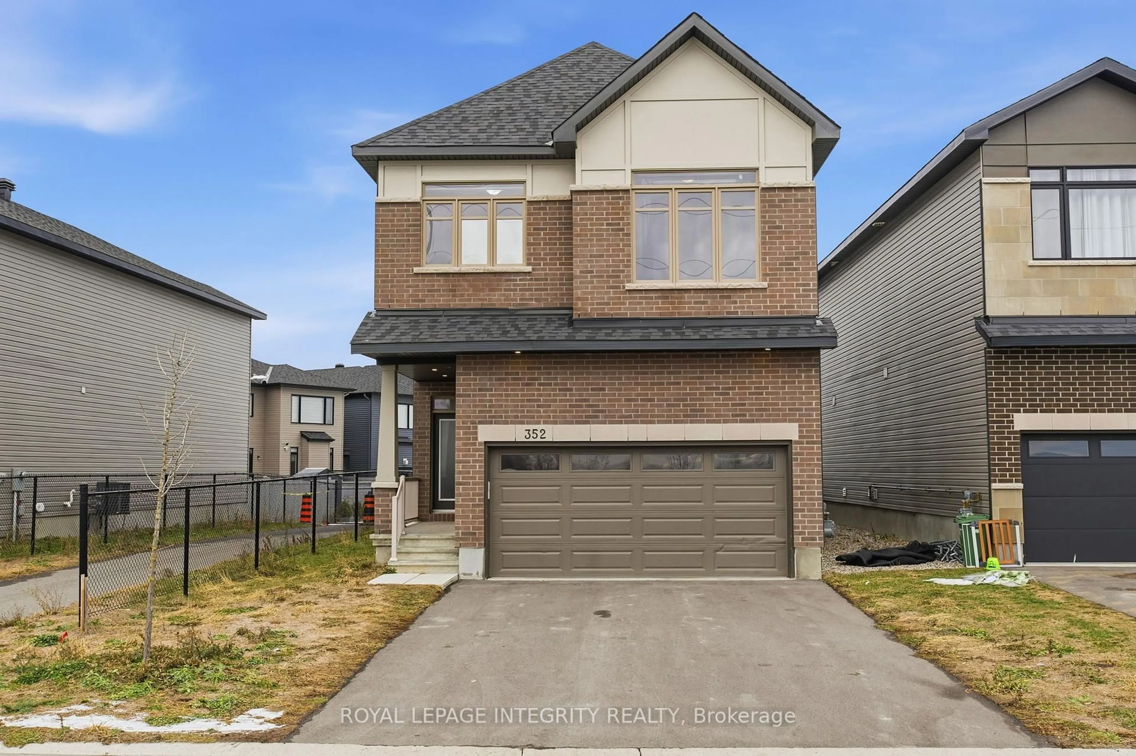 Home with brick exterior material, street for 352 Monticello Ave, Stittsville Ontario K2S 2S5