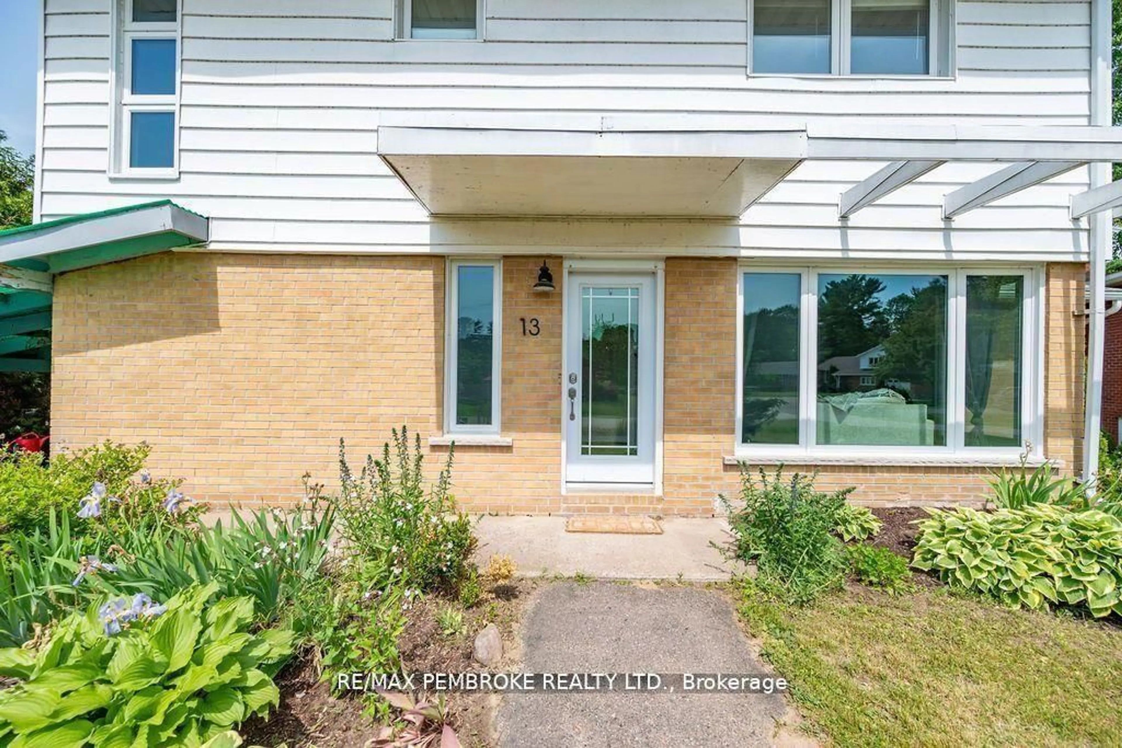 Unknown for 13 Highland Cres, Deep River Ontario K0J 1P0