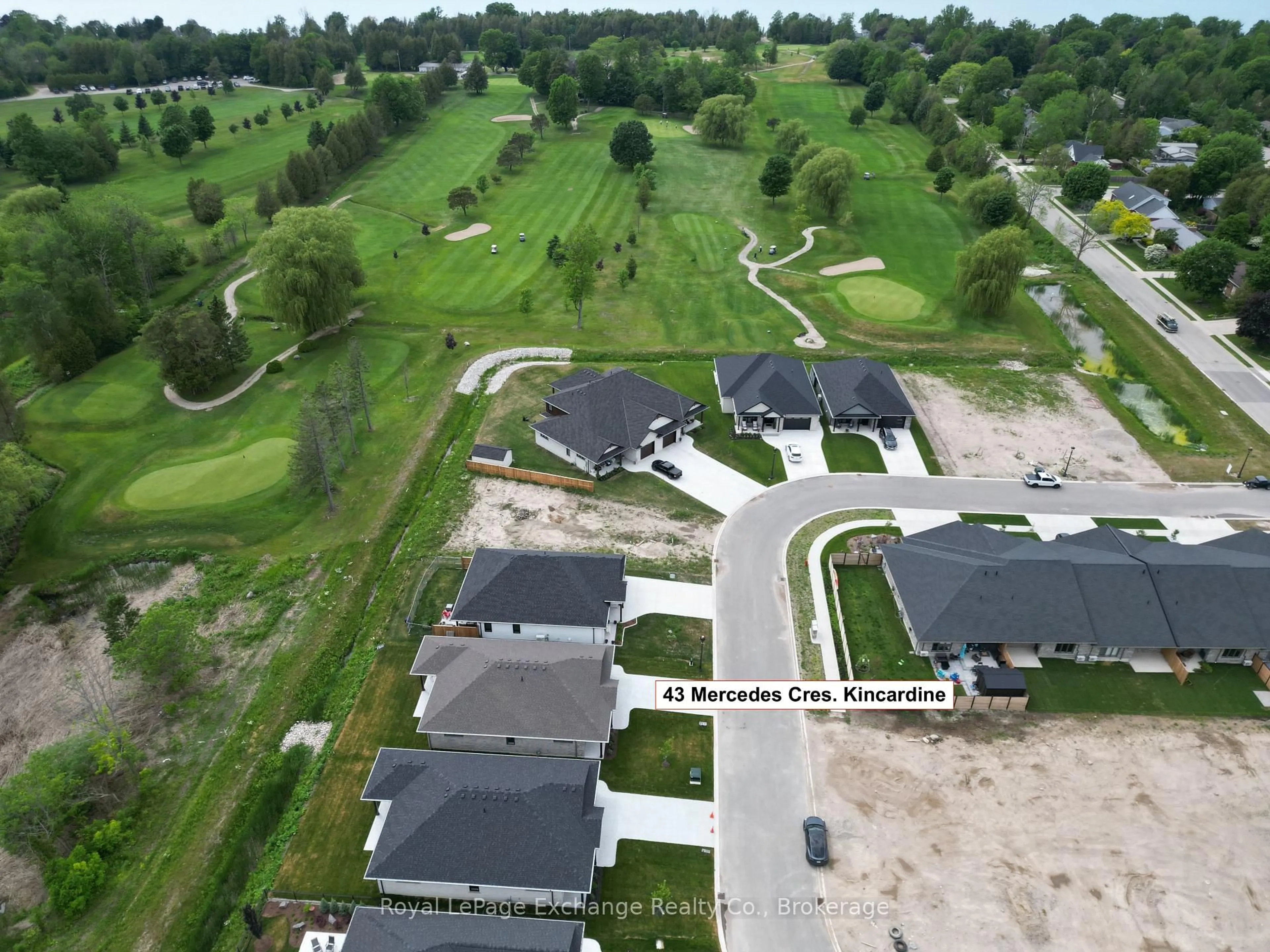 A pic from outside/outdoor area/front of a property/back of a property/a pic from drone, unknown for 43 Mercedes Cres, Kincardine Ontario N2Z 1G8