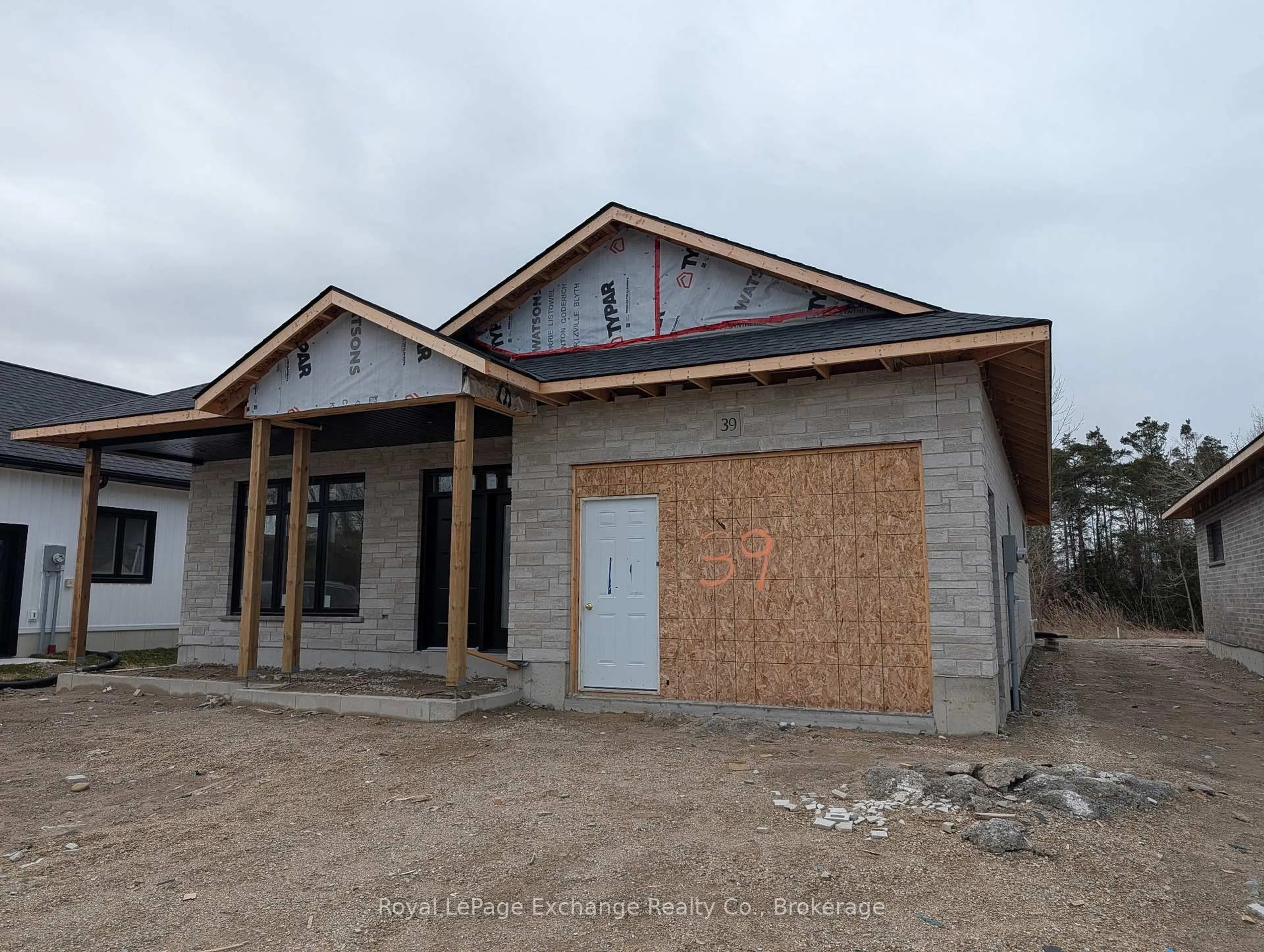 Unknown for 39 Mercedes Cres, Kincardine Ontario N2Z 1G8