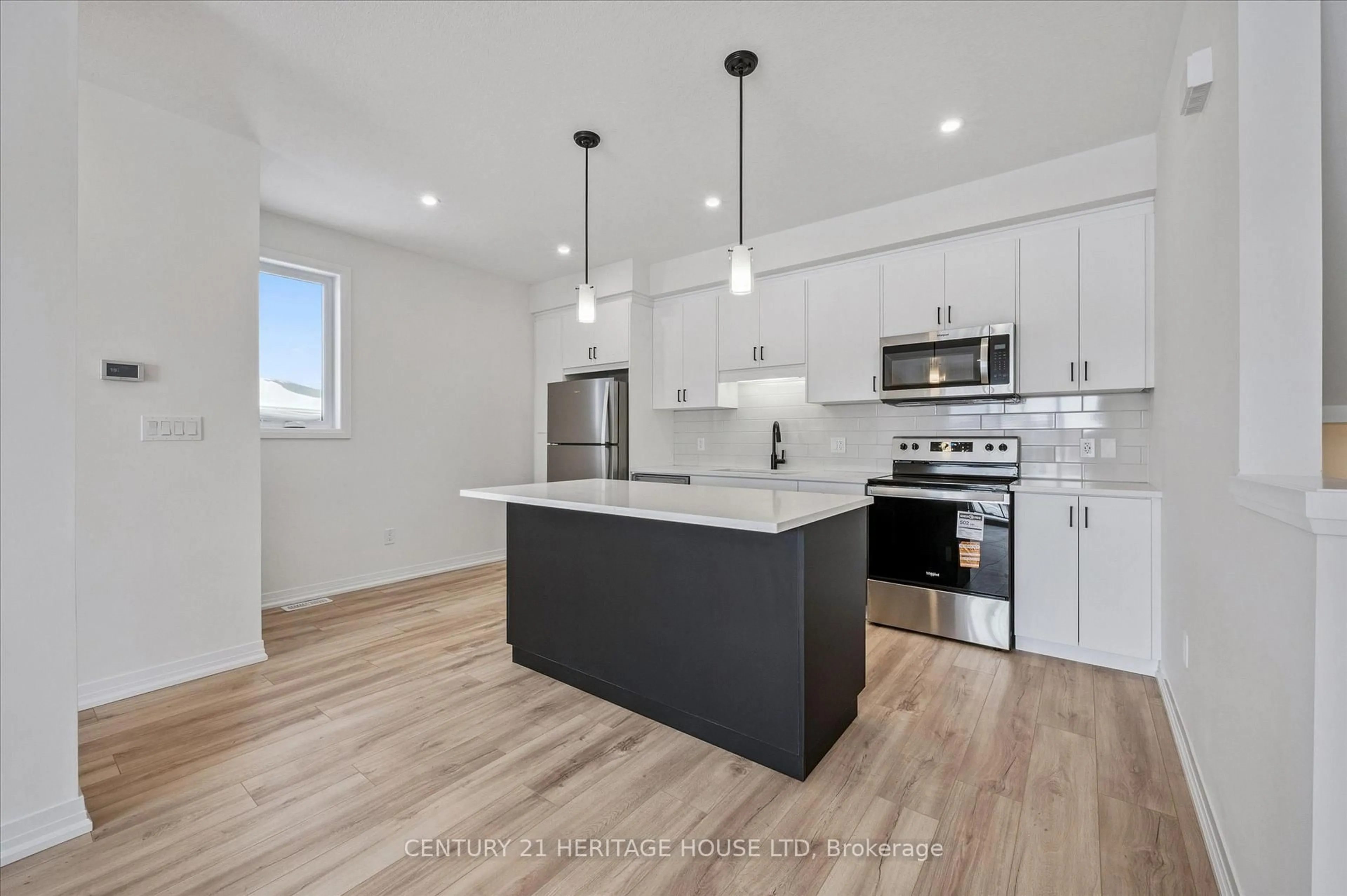 Open concept kitchen, unknown for 525 Erinbrook Dr #C061, Kitchener Ontario N2E 0L4