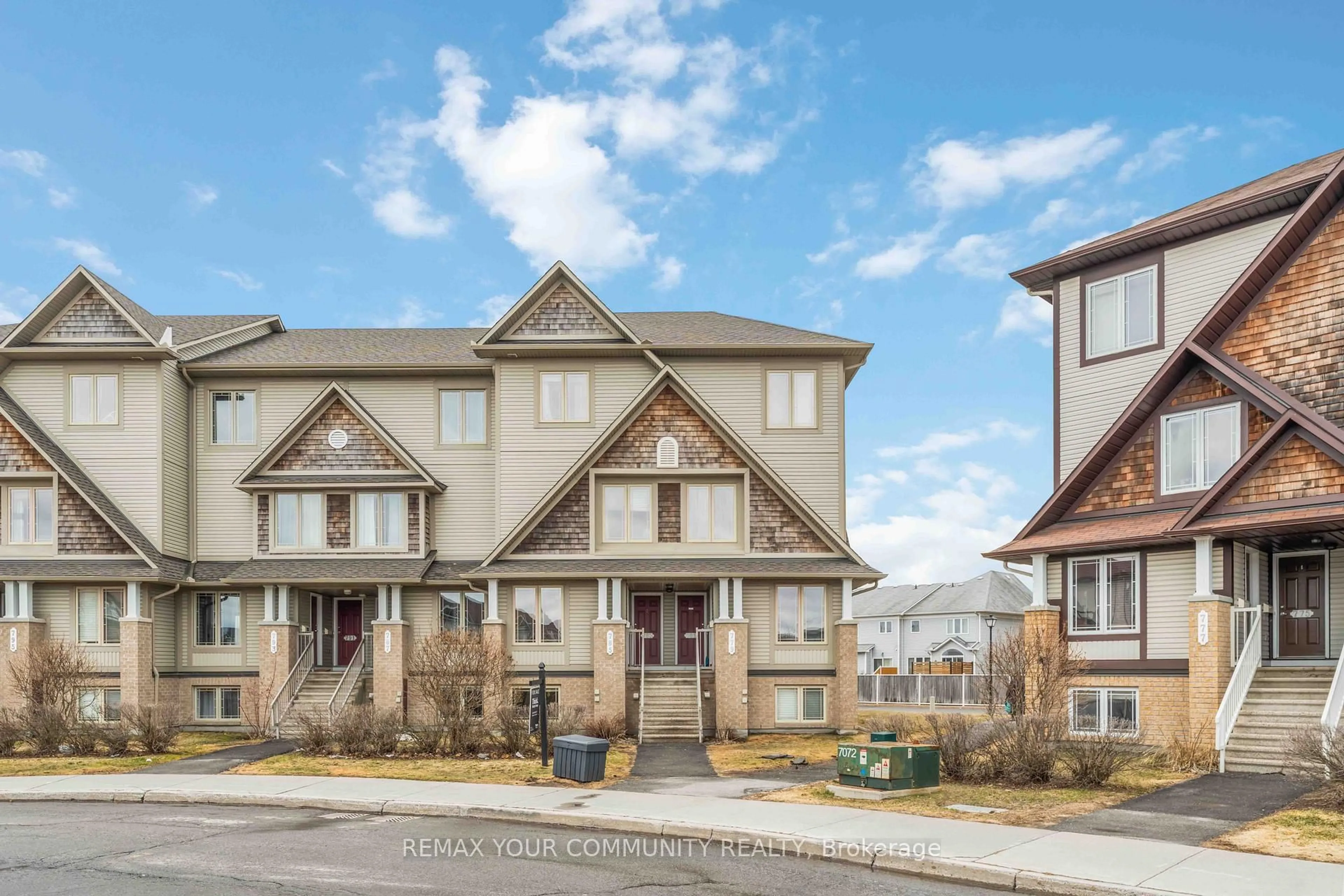 Unknown for 785 Lakeridge Dr, Ottawa Ontario K4A 0N4