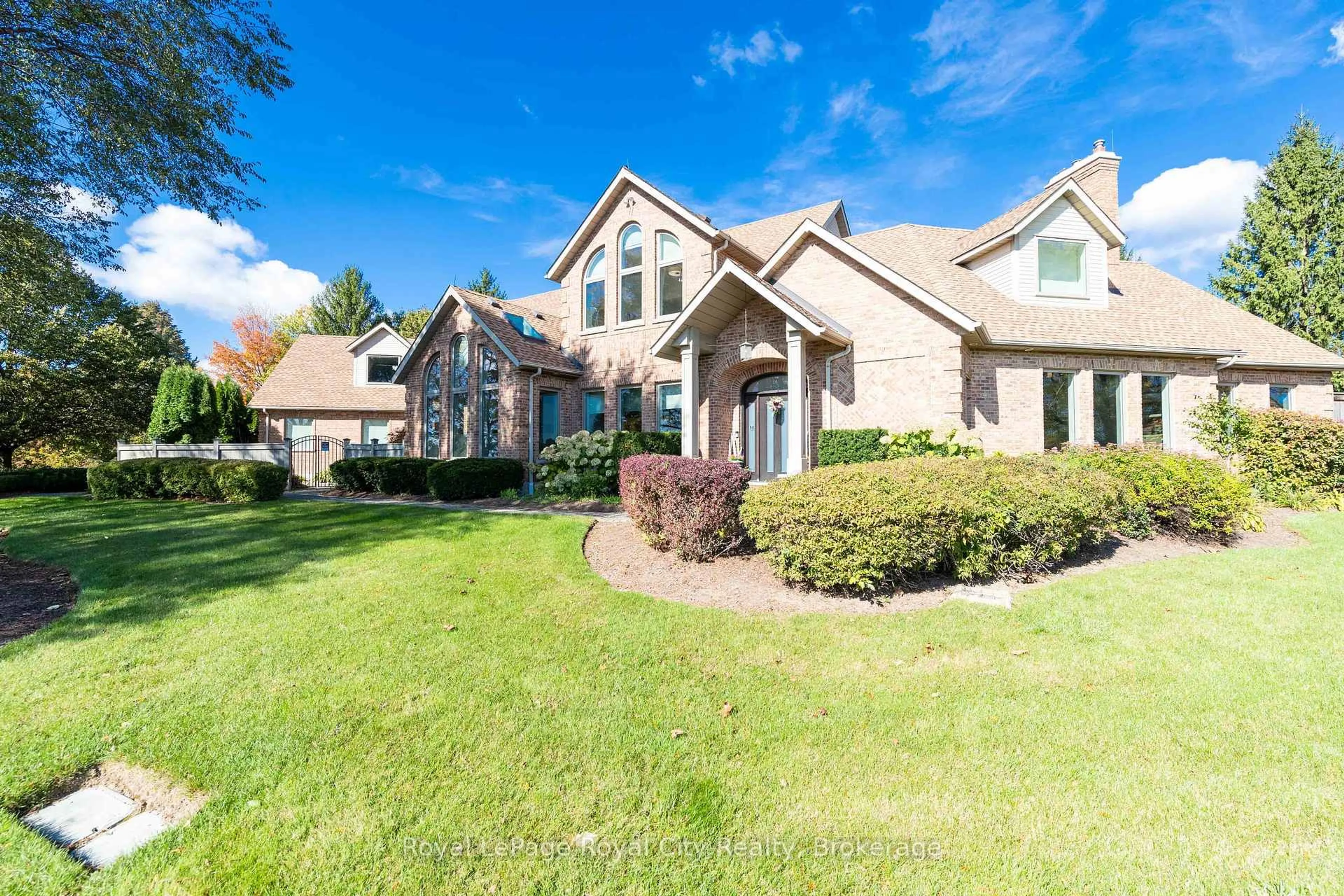 Unknown for 20 Fox Run Dr, Puslinch Ontario N0B 2J0