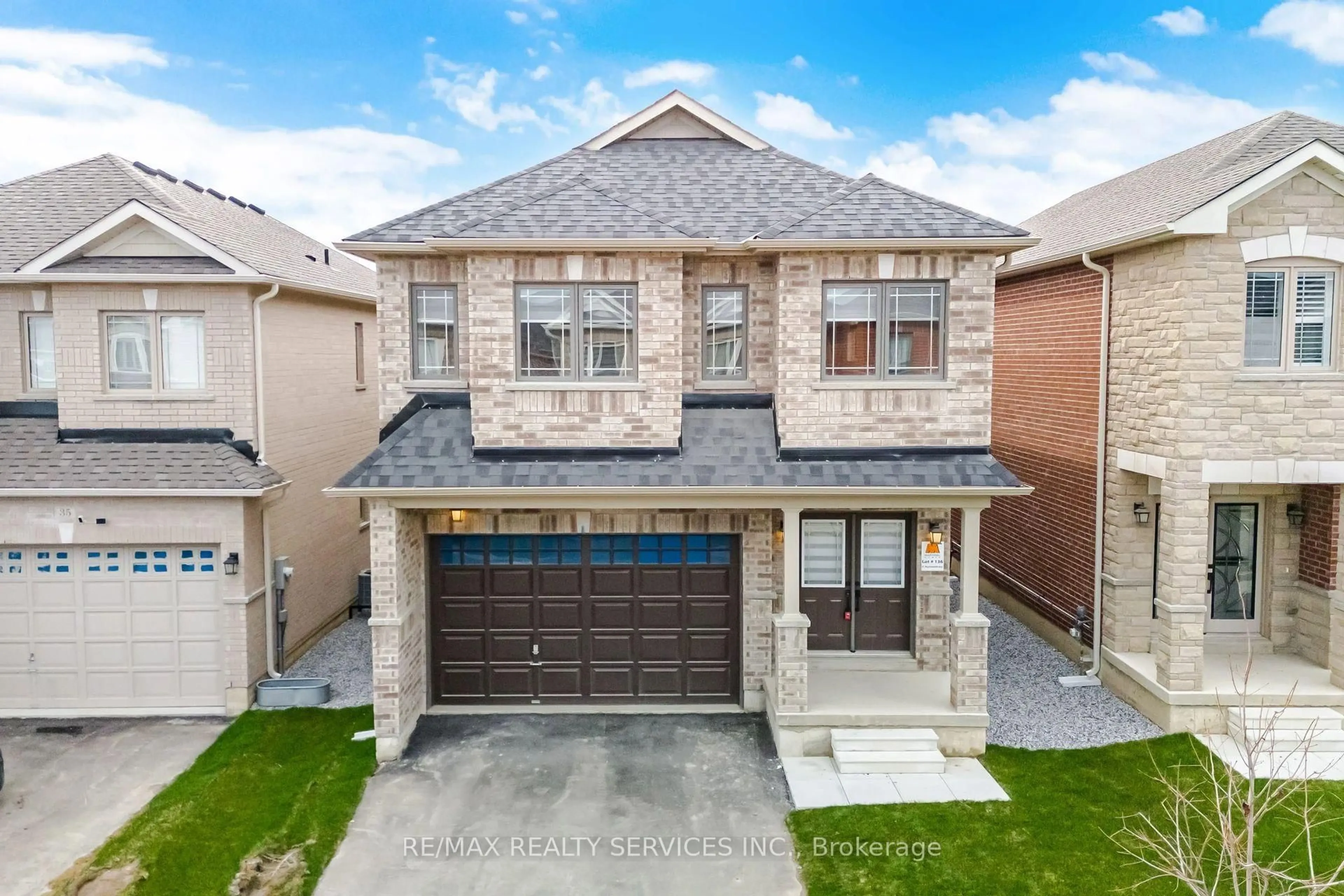 Home with brick exterior material, street for 31 Huntsworth Ave, Thorold Ontario L2V 0N3