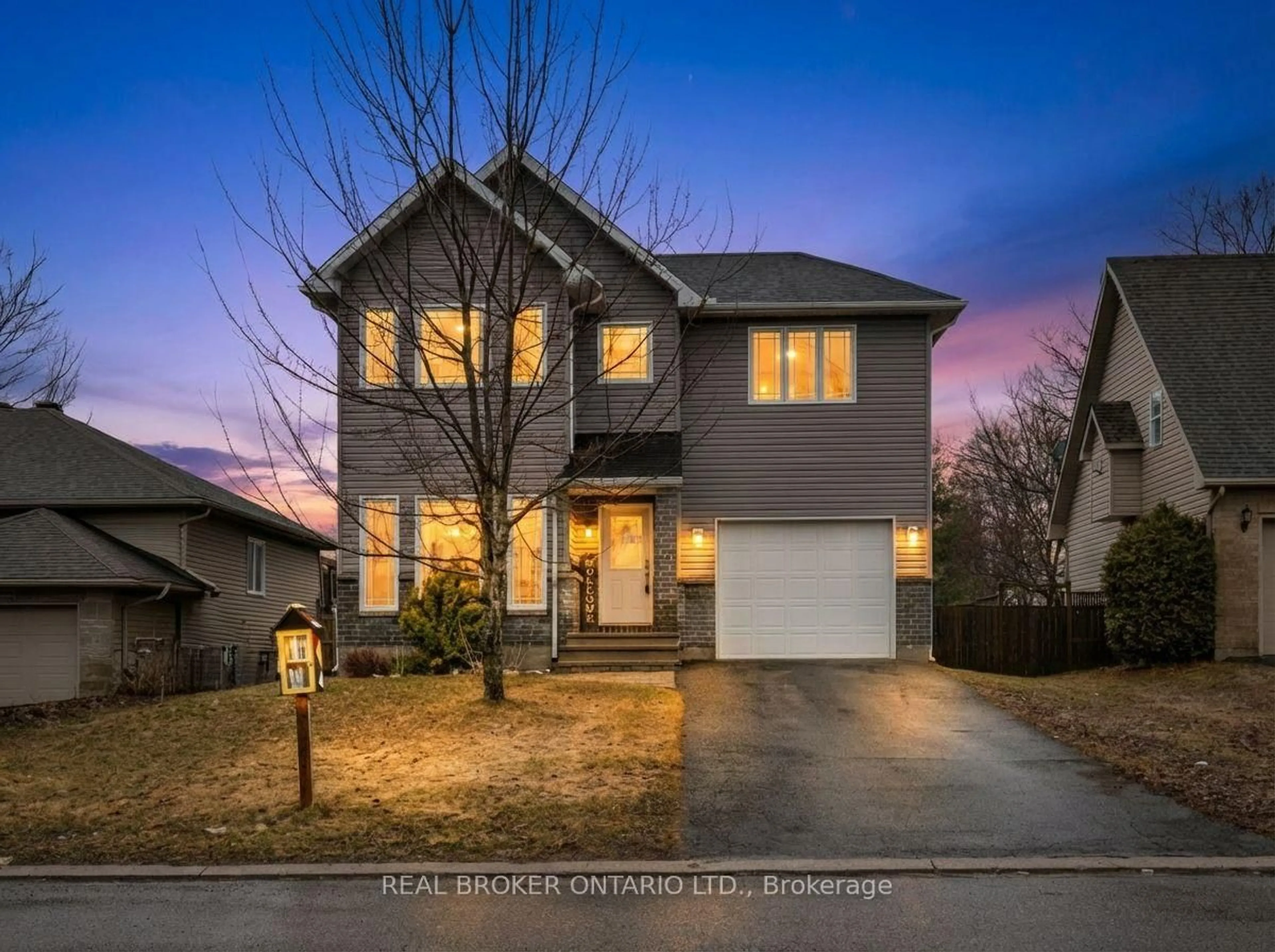 Home with brick exterior material, street for 6 Francis St, Carleton Place Ontario K7C 0C6