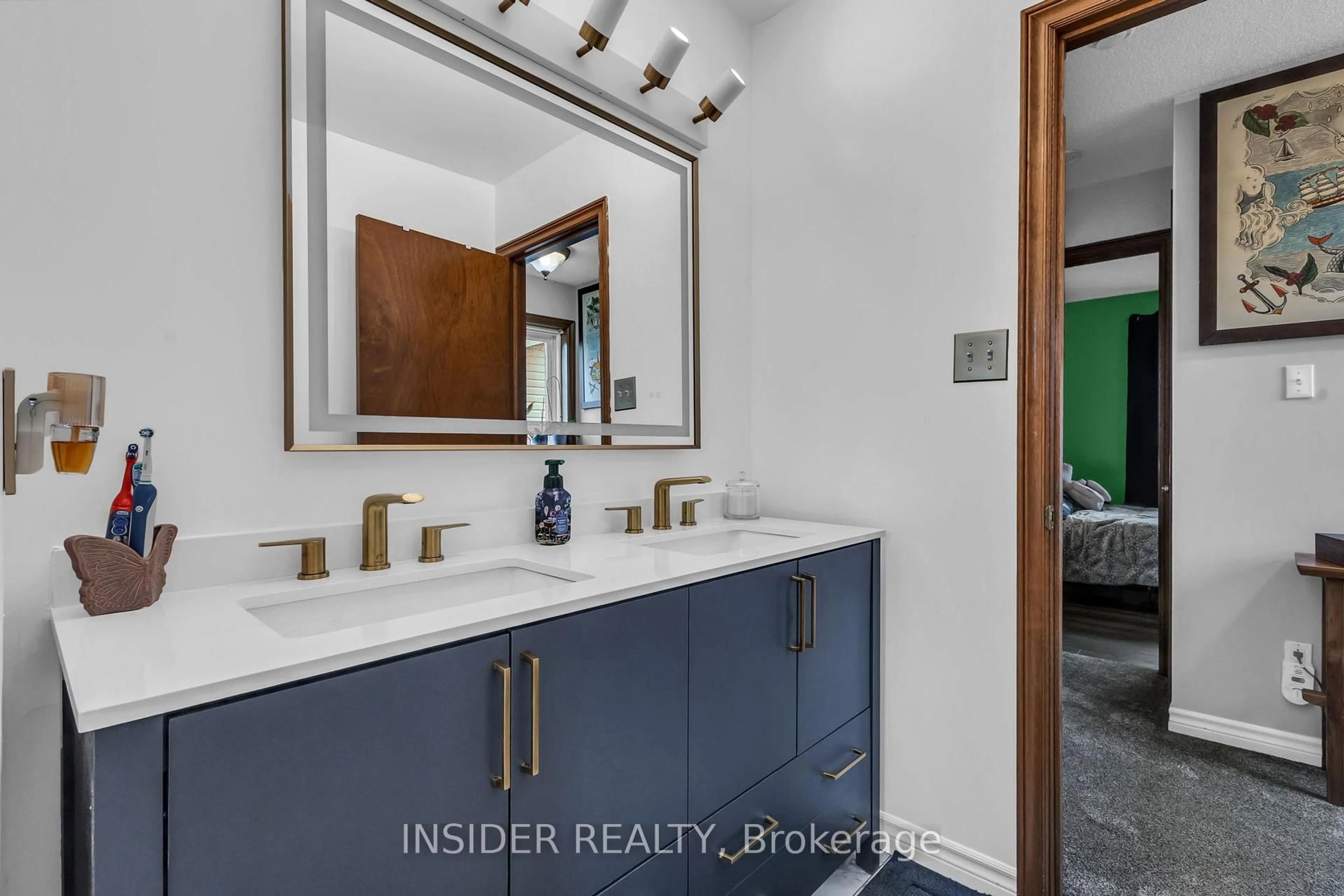 Contemporary bathroom, ceramic/tile floor for 285 Railway Ave, Stratford Ontario N5A 2J3