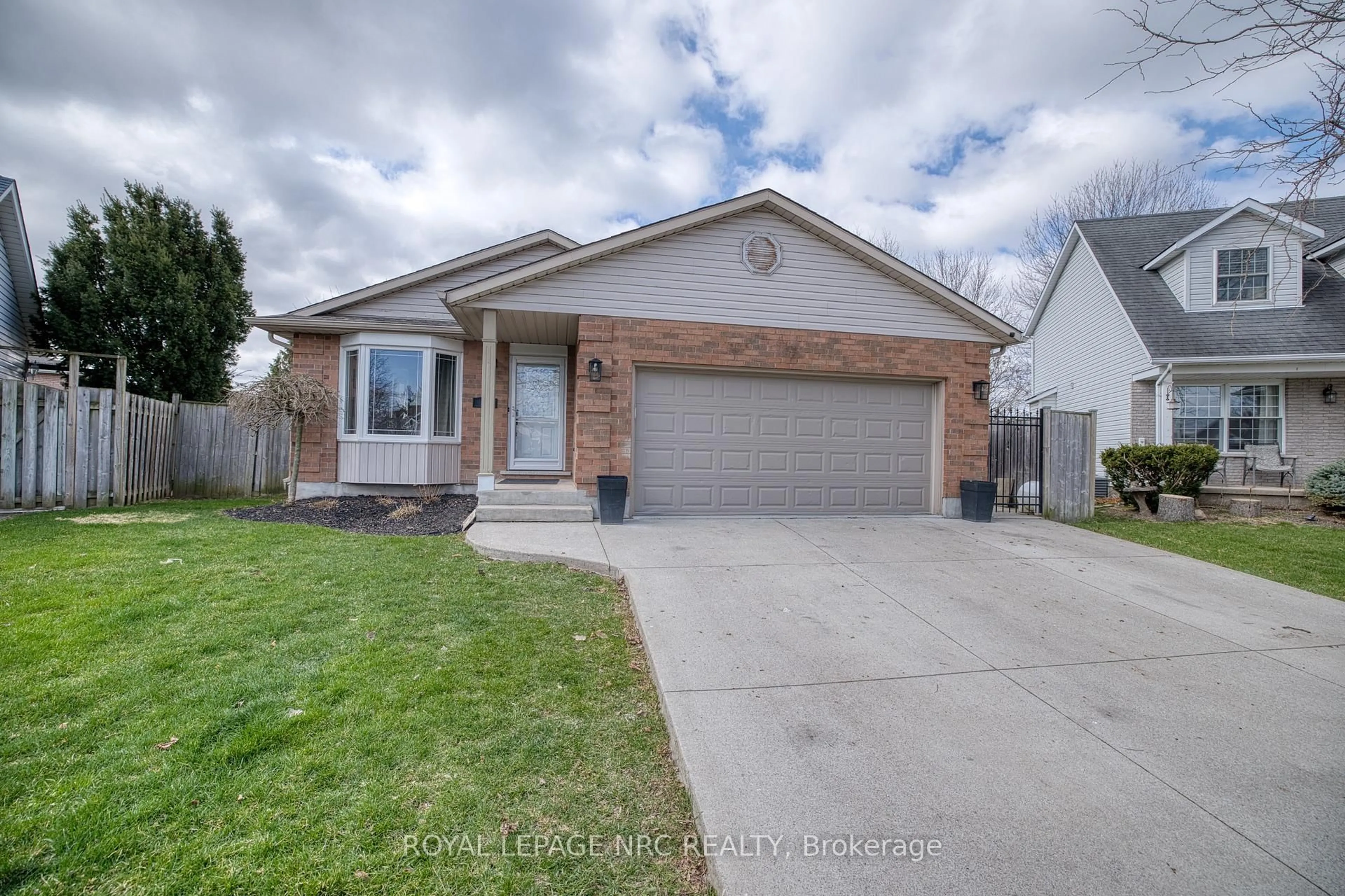 Home with brick exterior material, street for 16 Leonard Dr, St. Catharines Ontario L2S 3V2