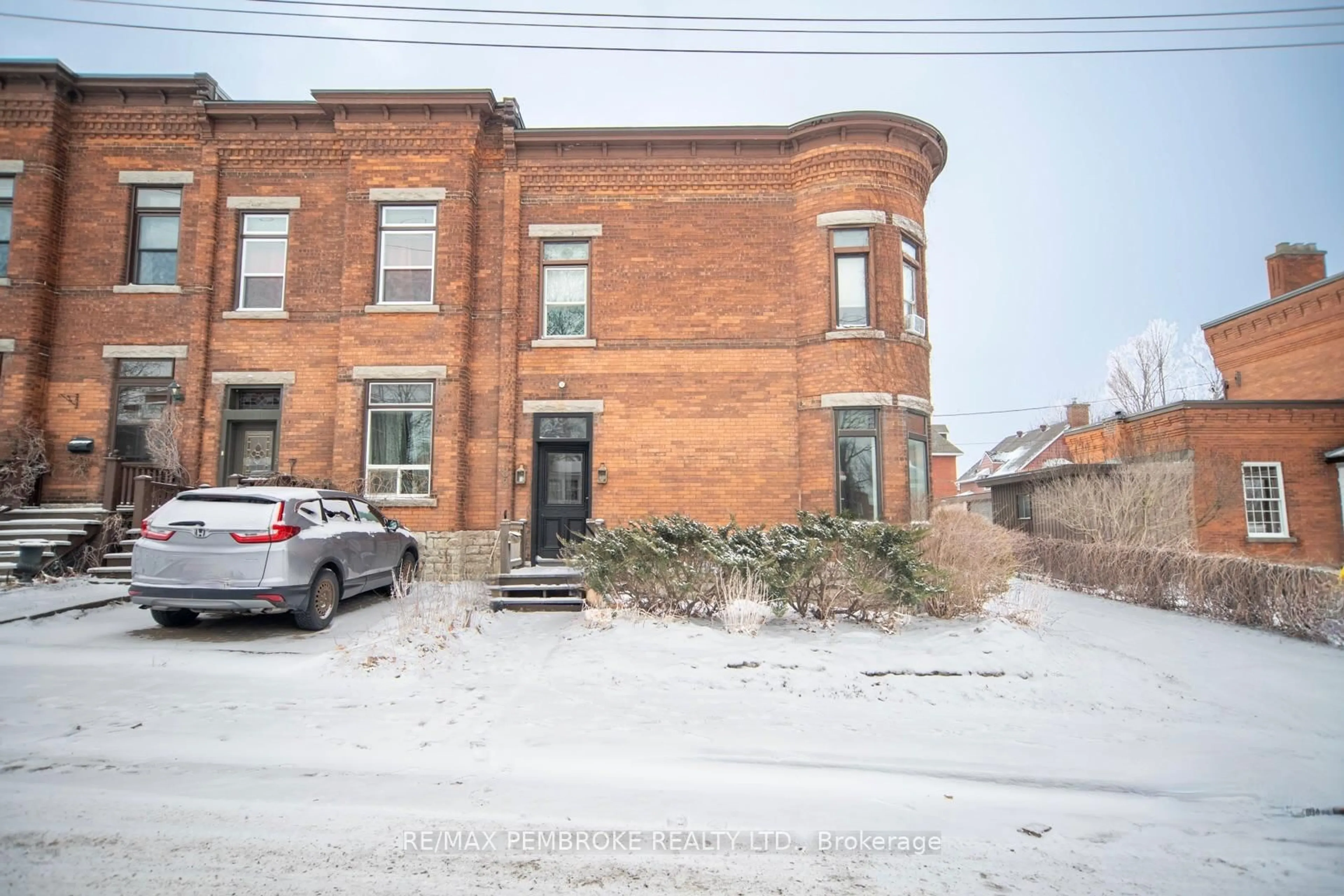 Unknown for 188 Esther St, Pembroke Ontario K8A 3C2