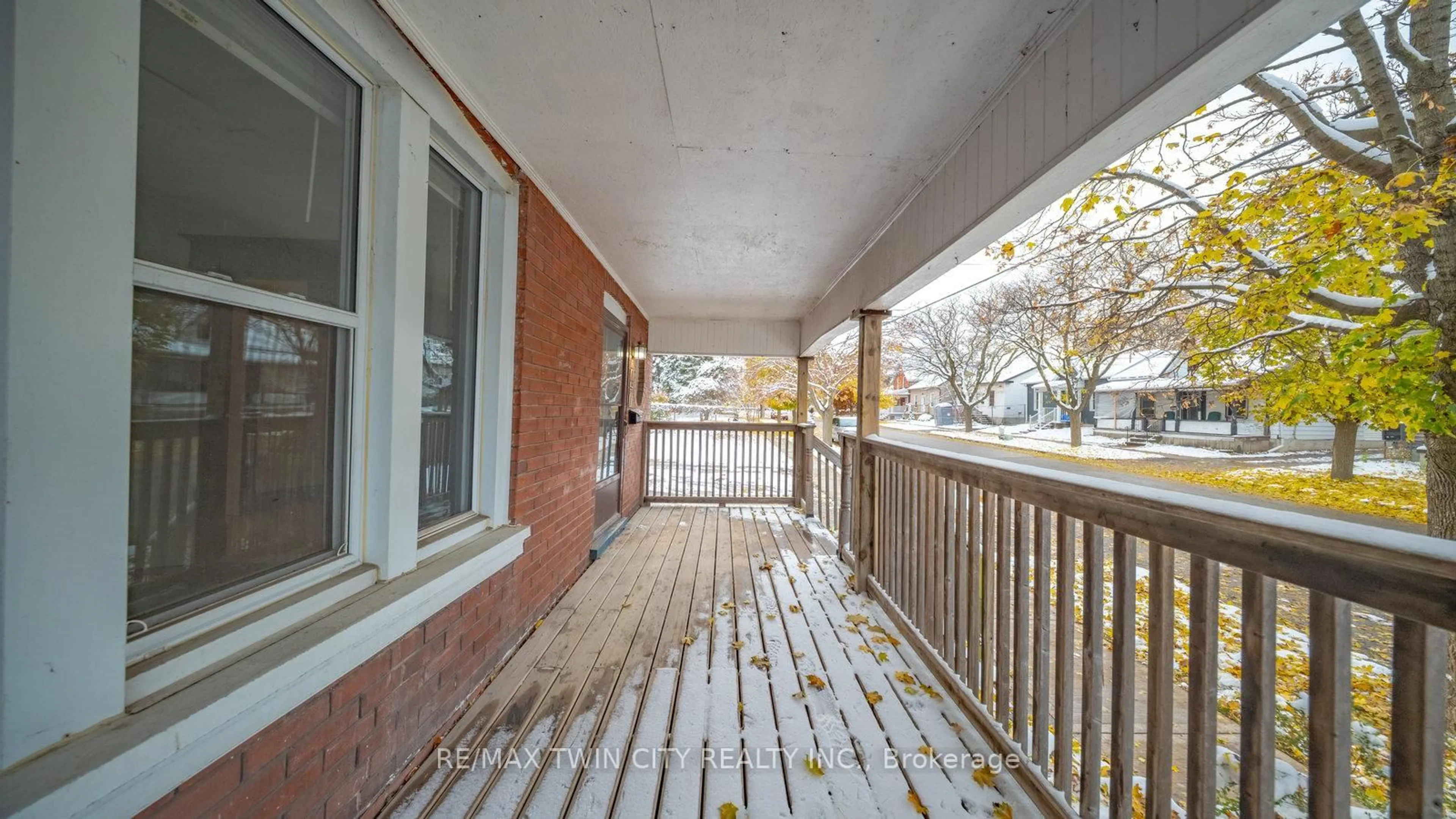 Patio, street for 47 Grey St, Brantford Ontario N3T 2T1