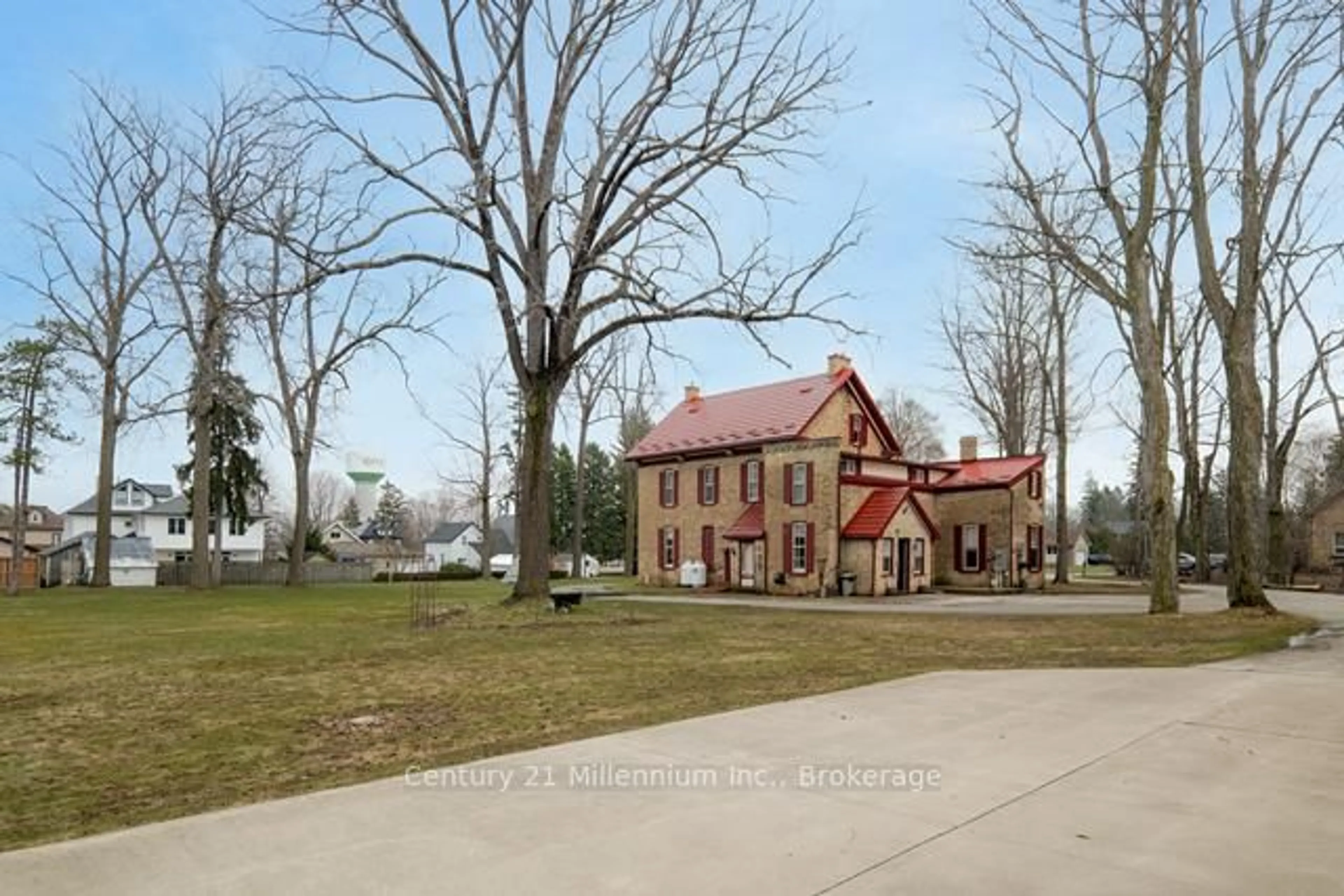 A pic from outside/outdoor area/front of a property/back of a property/a pic from drone, street for 1 Jessie St, Huron-Kinloss Ontario N0G 2R0
