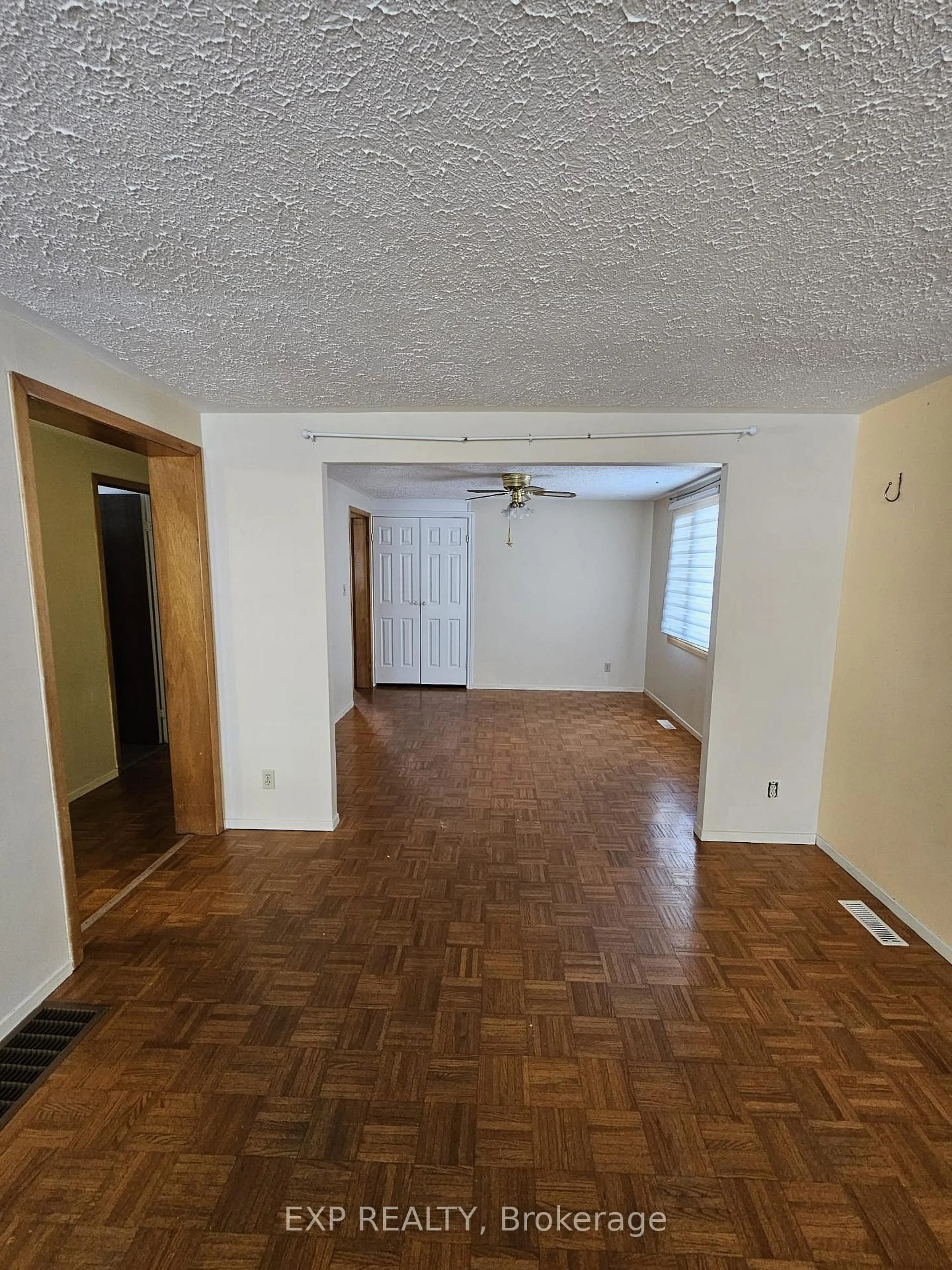 A pic of a room for 18 Valley Cres, Elliot Lake Ontario P5A 2G6