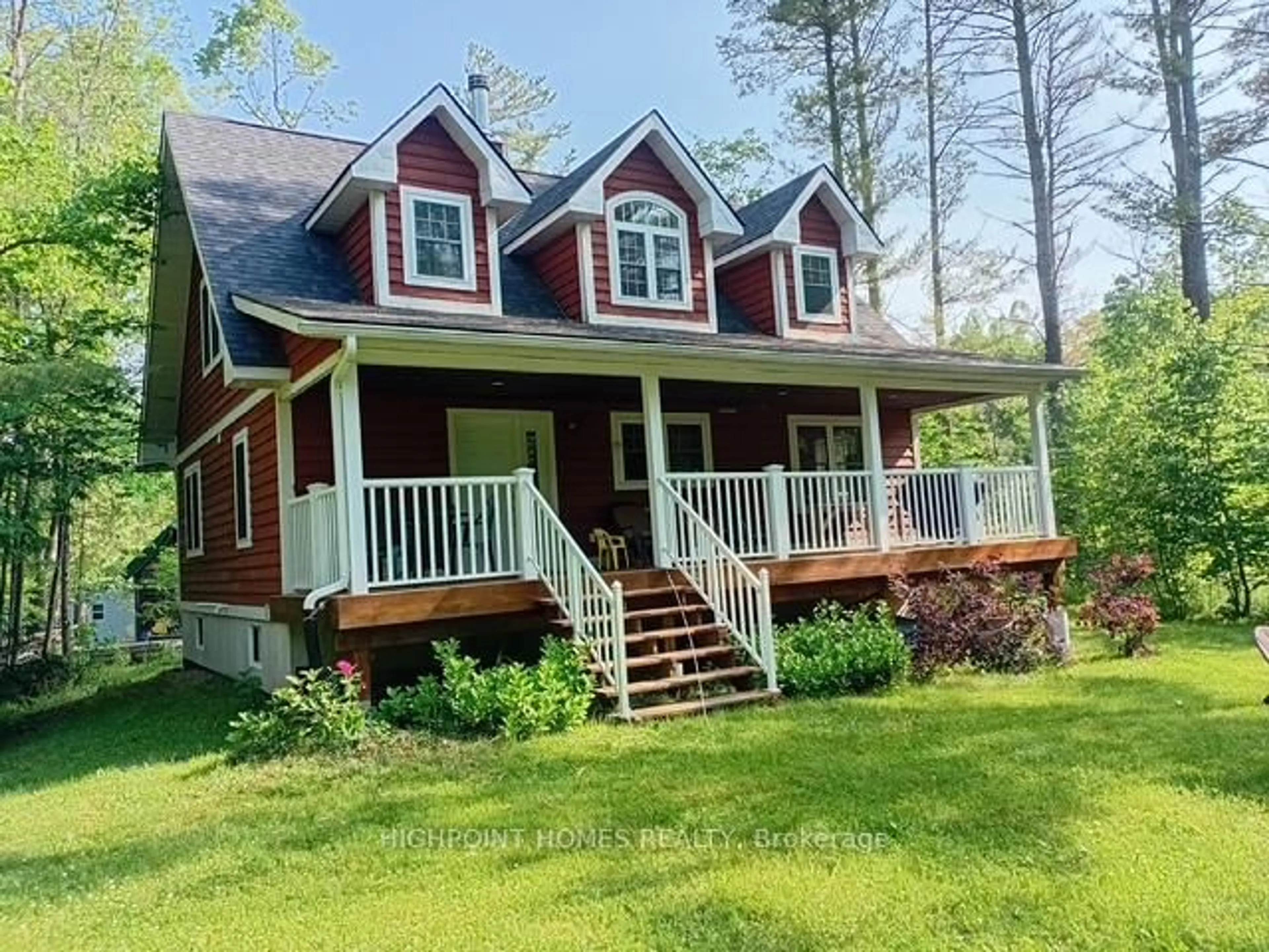 Home with vinyl exterior material, unknown for 1003 Heron Ln Heron Lane, Gravenhurst Ontario P0E 1G0