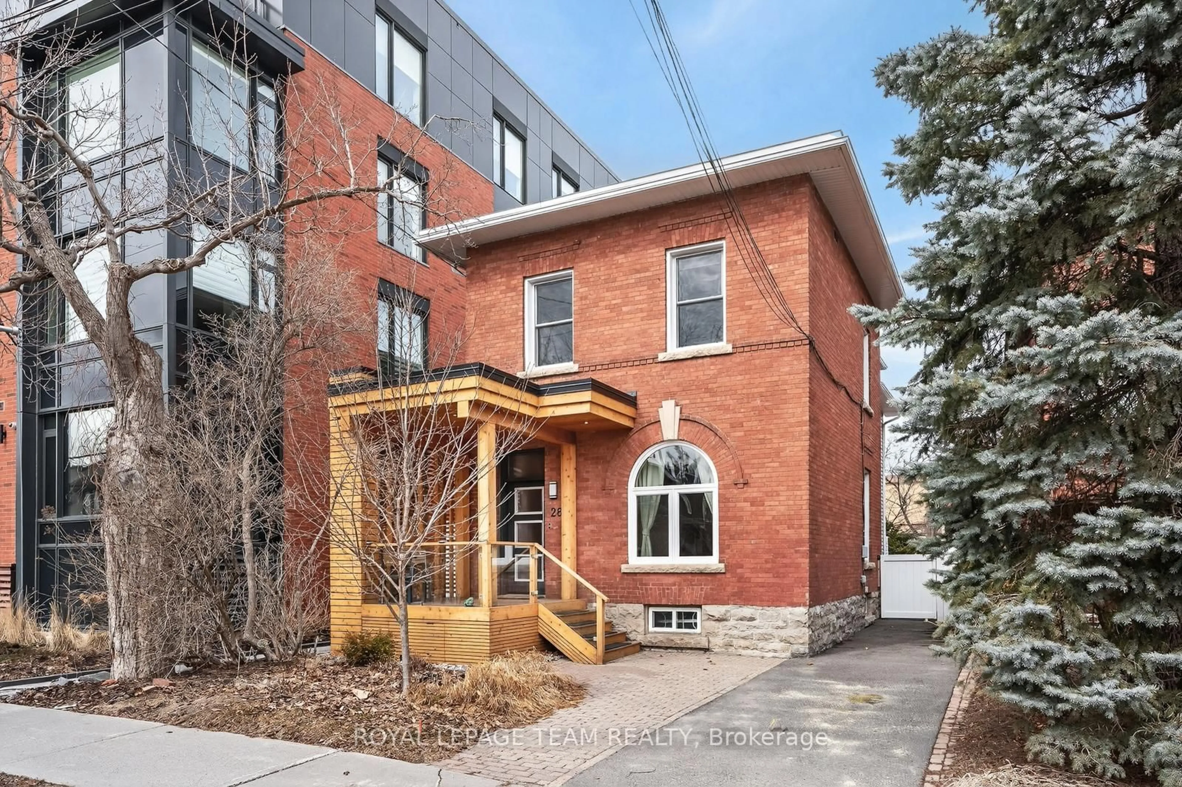 Home with brick exterior material, street for 284 Crichton St, Ottawa Ontario K1M 1W4