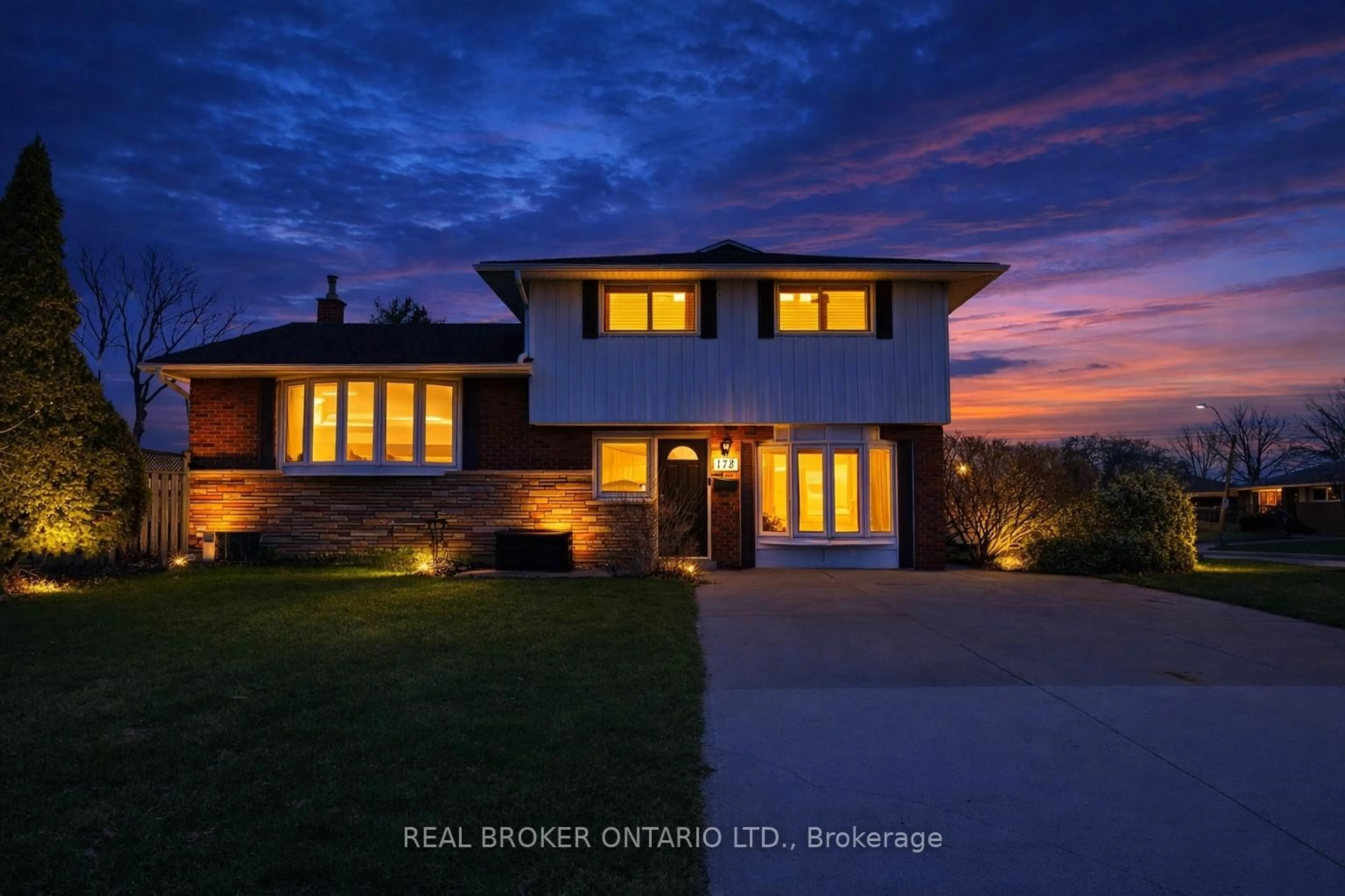 Home with brick exterior material, unknown for 178 Delmar Dr, Hamilton Ontario L9C 1J9