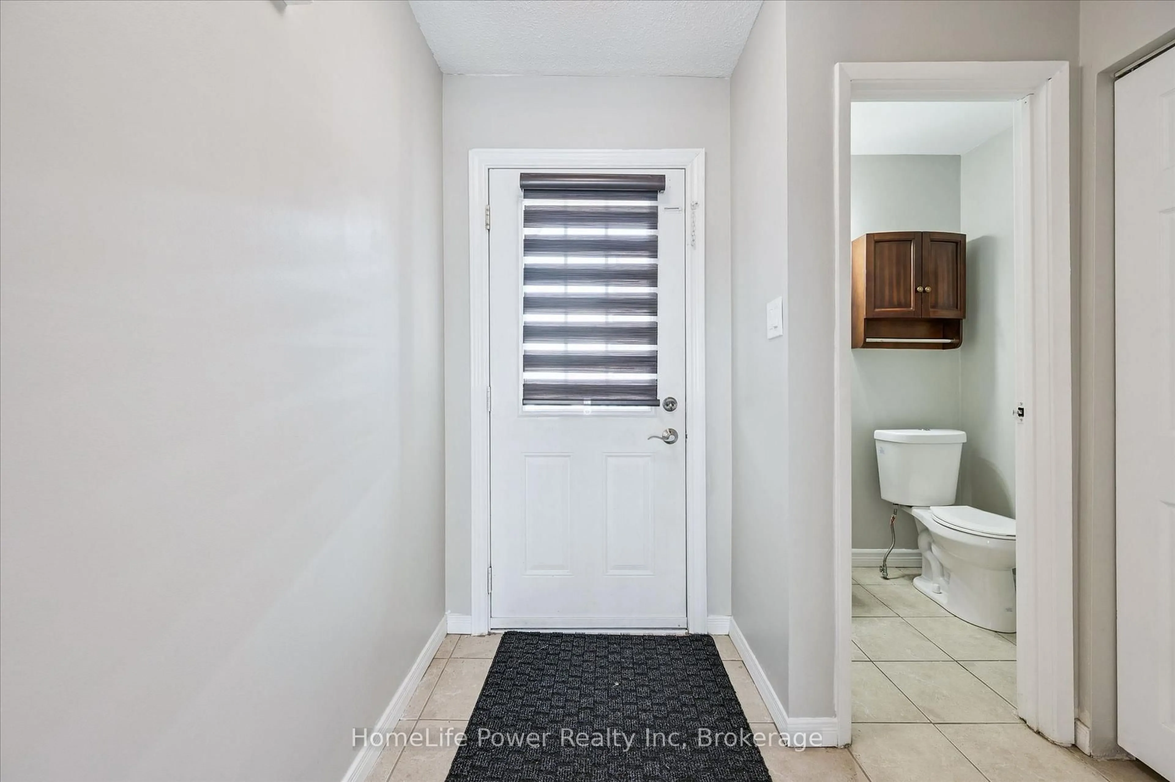 Indoor entryway for 31 Greengate Rd #239, Guelph Ontario N1H 6R3