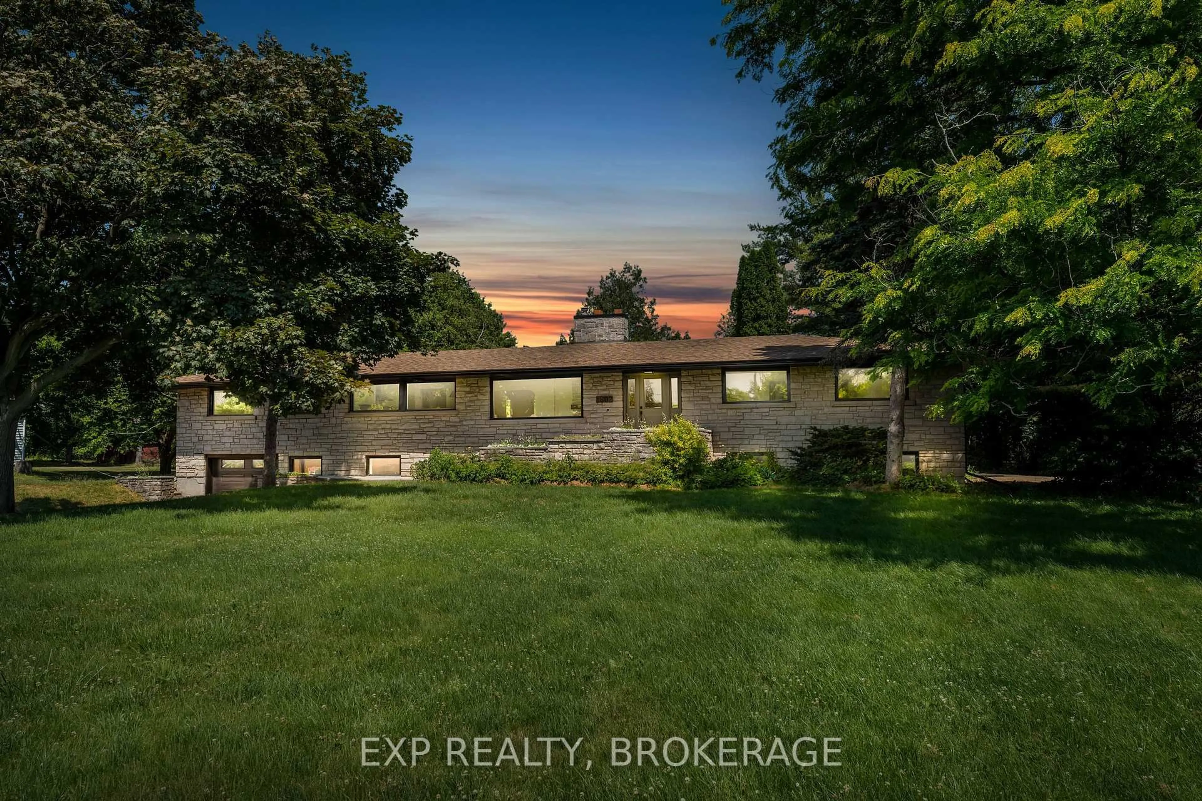 A pic from outside/outdoor area/front of a property/back of a property/a pic from drone, building for 1802 SYDENHAM Rd, Kingston Ontario K7L 4V4