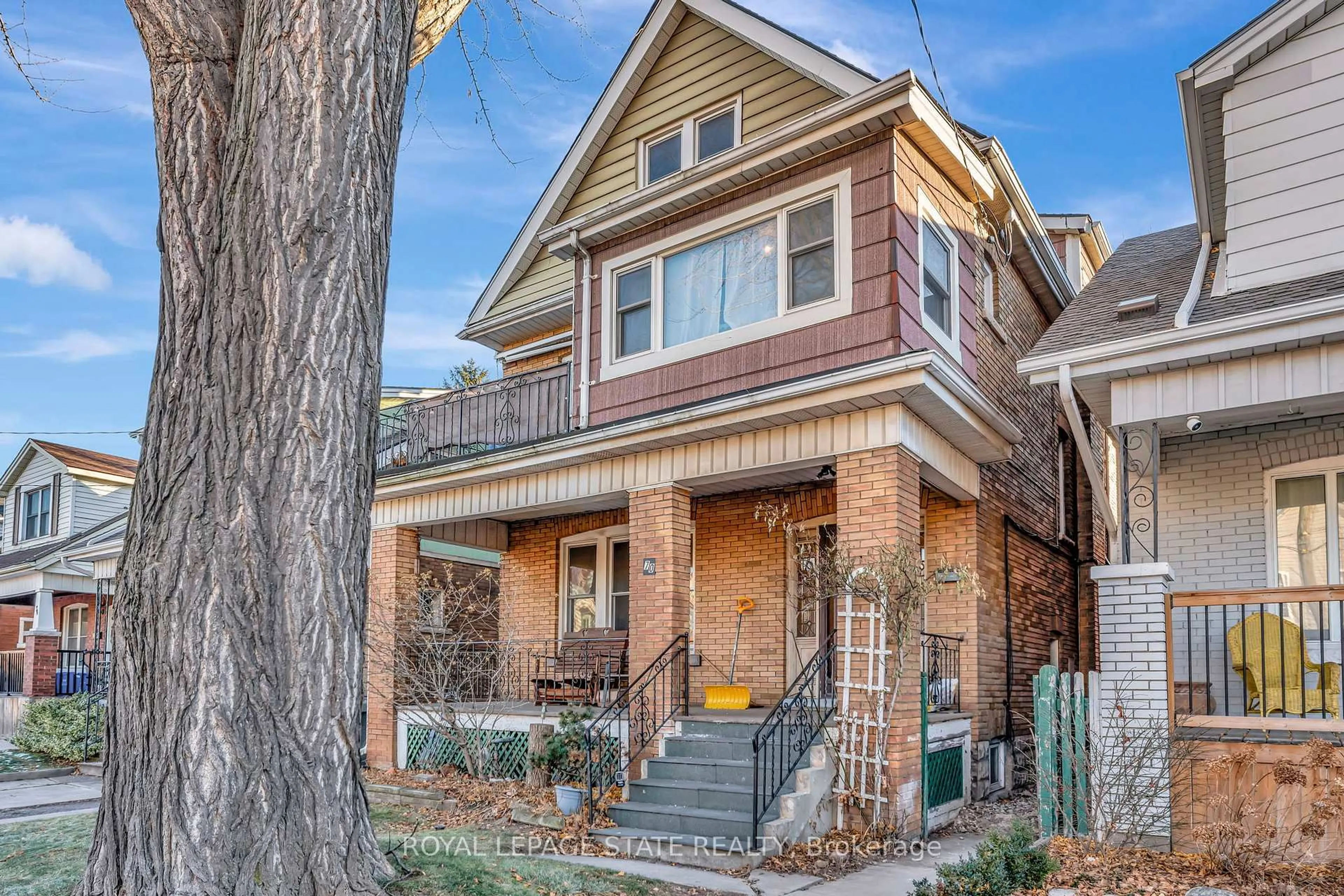 Home with brick exterior material, street for 70 Belview Ave, Hamilton Ontario L8L 7K8