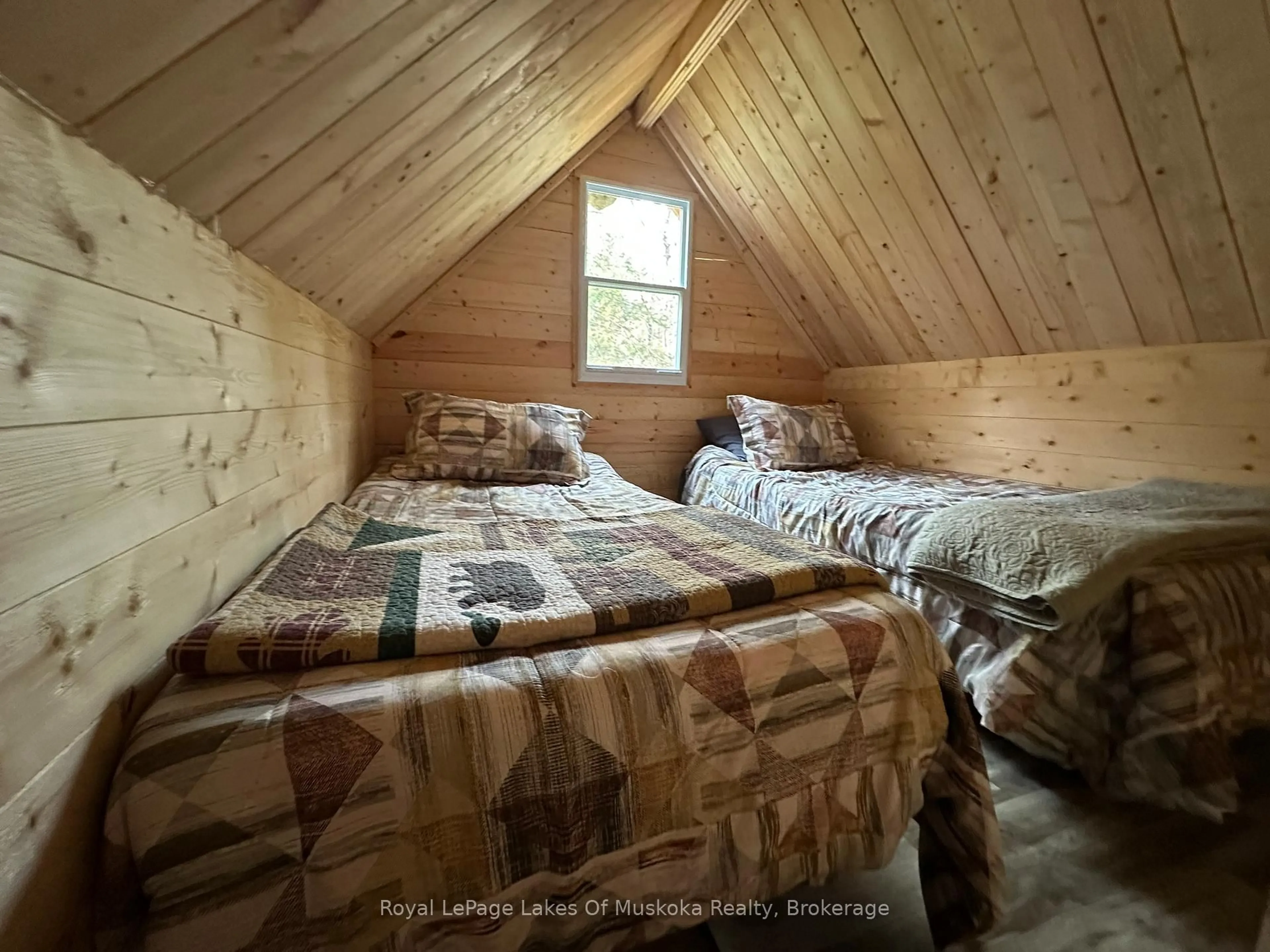 Bedroom with bed, unknown for 77 GRINDSTONE Rd, Magnetawan Ontario P0A 1Z0