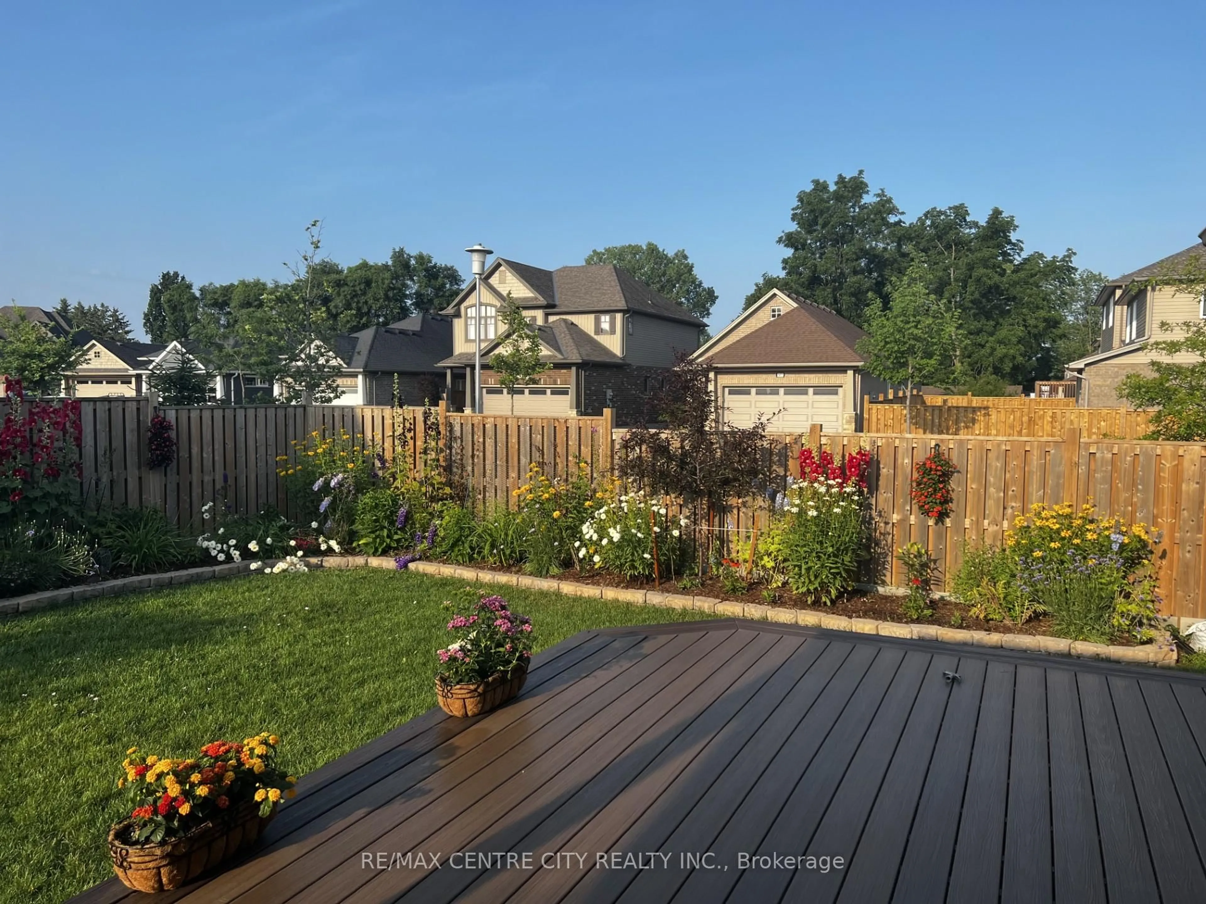 Patio, unknown for 661 Tennent Ave, London North Ontario N5X 0L2